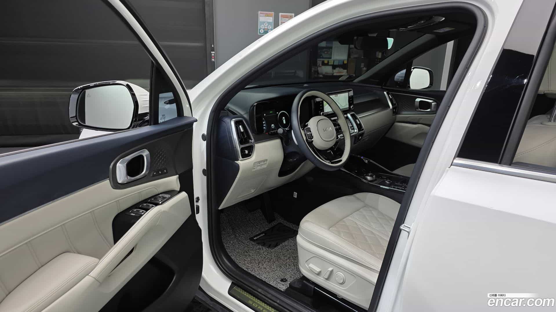 Sorento Kia 2023.4-INNER-010
