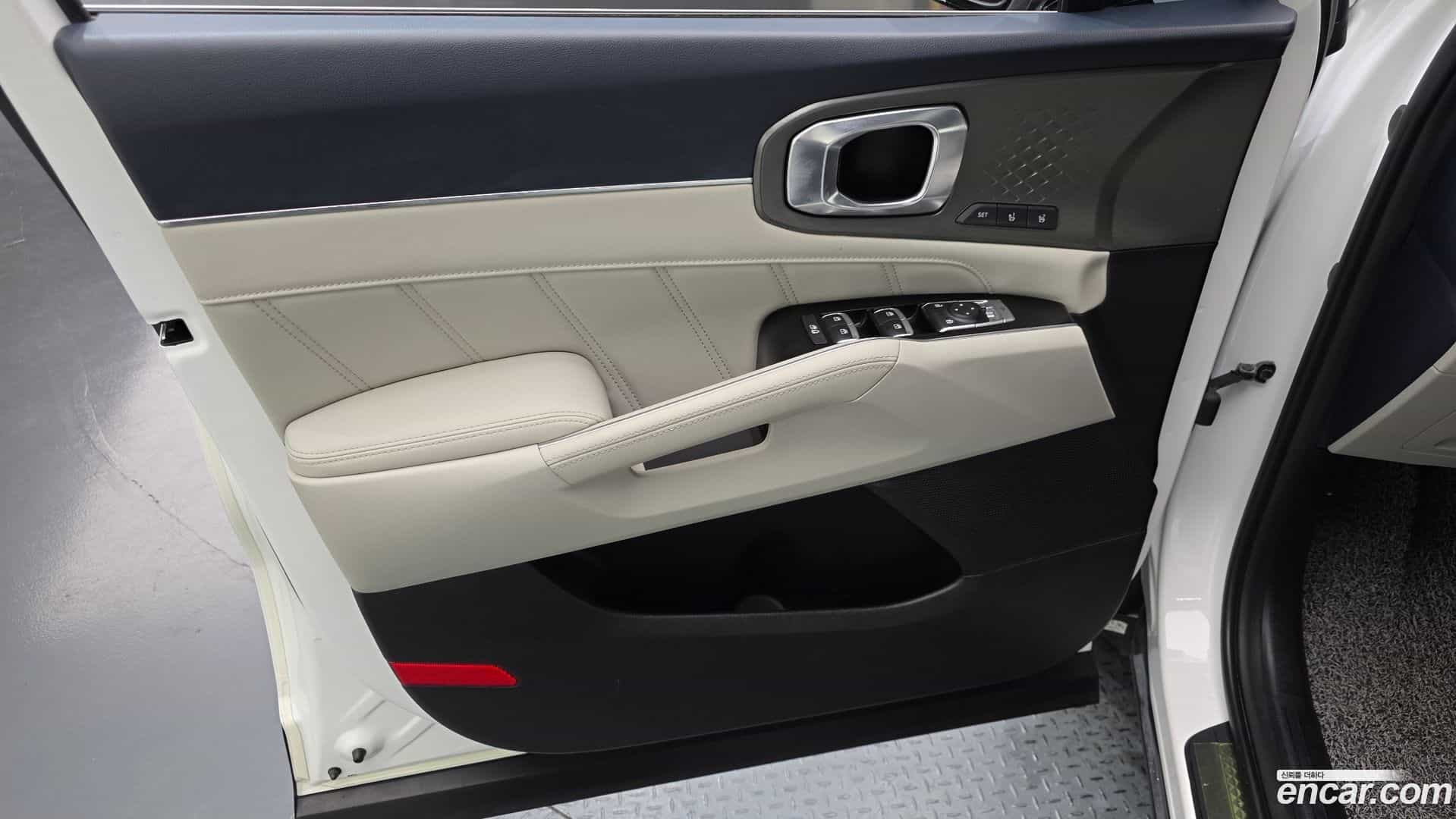 Sorento Kia 2023.4-INNER-034