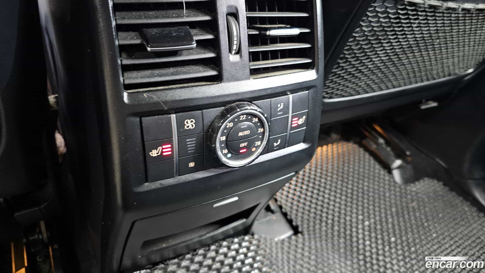 GLE-Class Mercedes-Benz 2016.11-OPTION-022