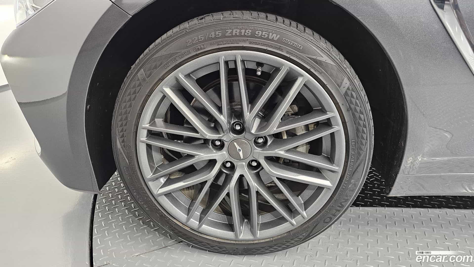G70 Genesis 2017.9-OUTER-005