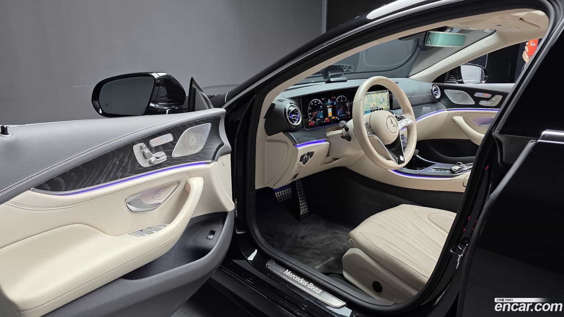 CLS-Class Mercedes-Benz 2022.4-INNER-010