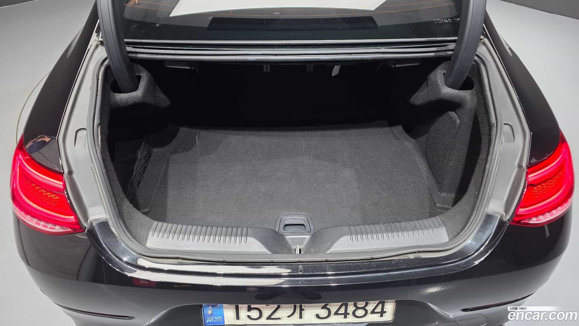CLS-Class Mercedes-Benz 2022.4-OPTION-022