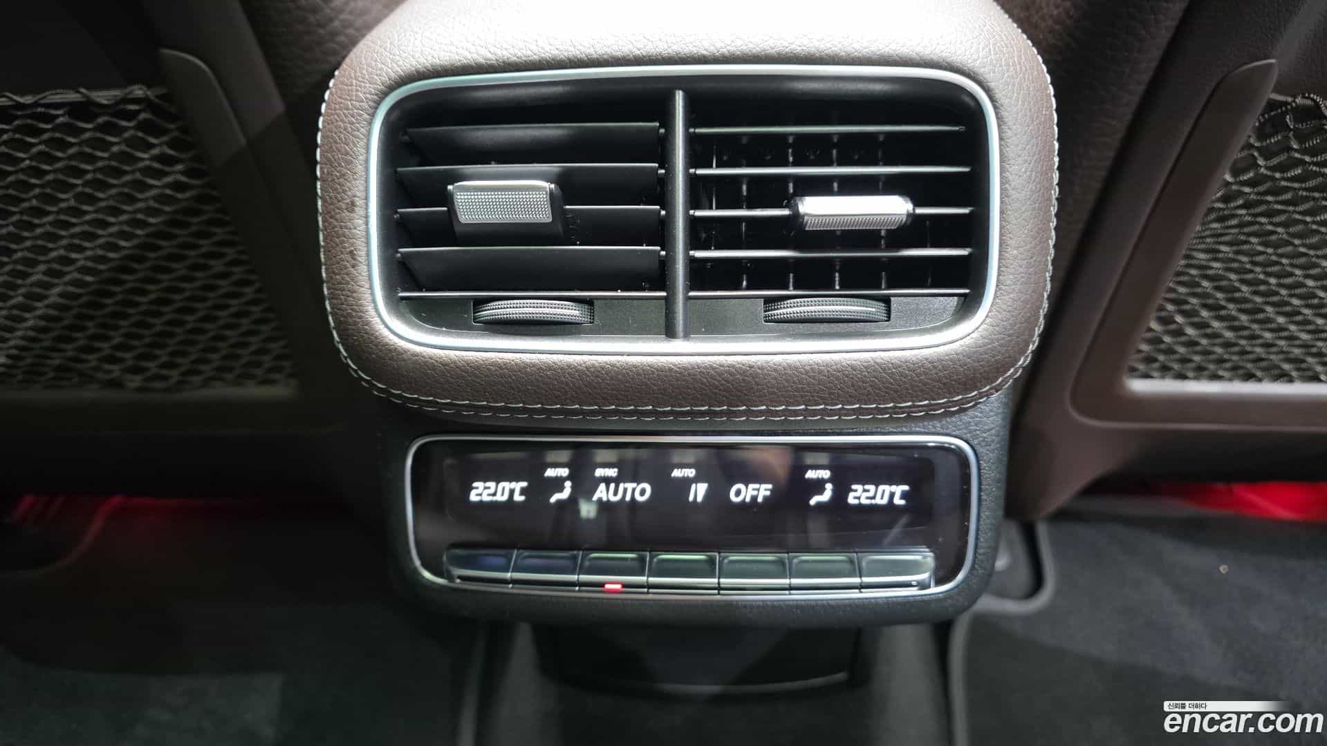 GLS-Class Mercedes-Benz 2022.4-OPTION-047