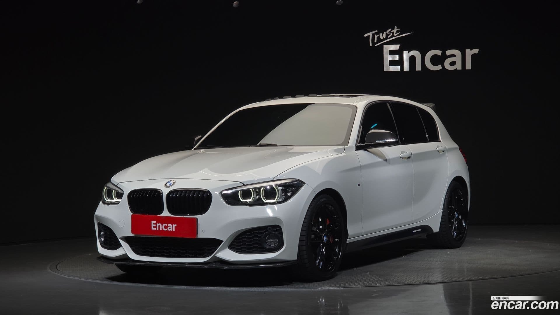 Main__Slider__Photo:1-Series BMW 2018.5-0