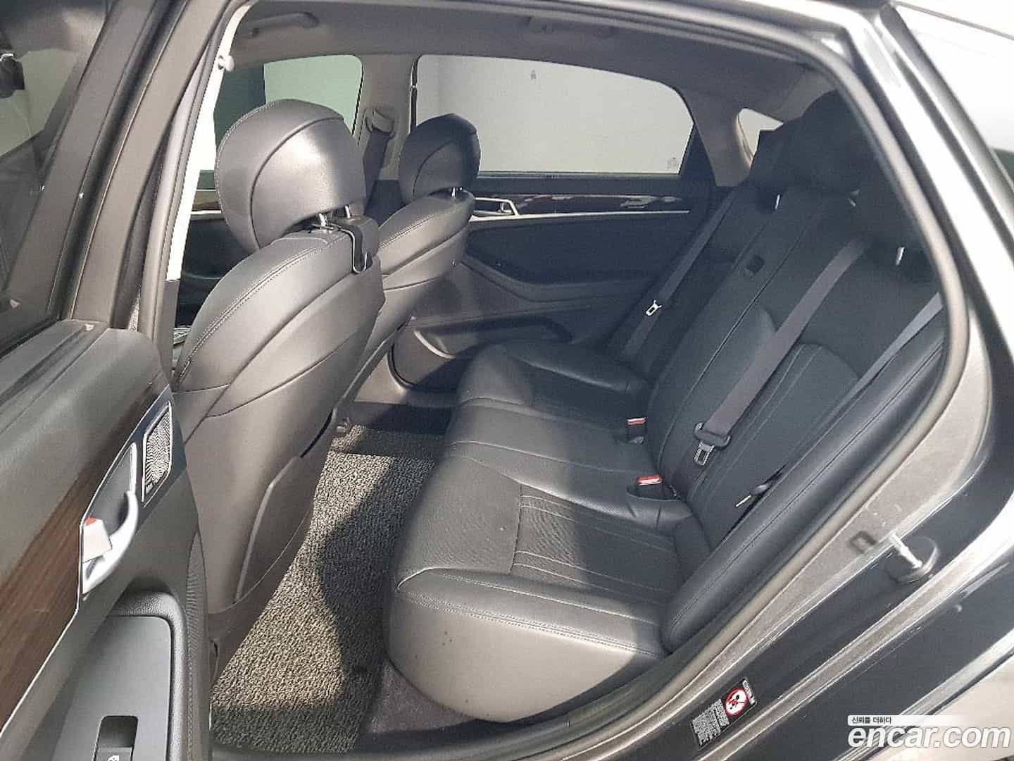 G80 Genesis 2018.6-INNER-009