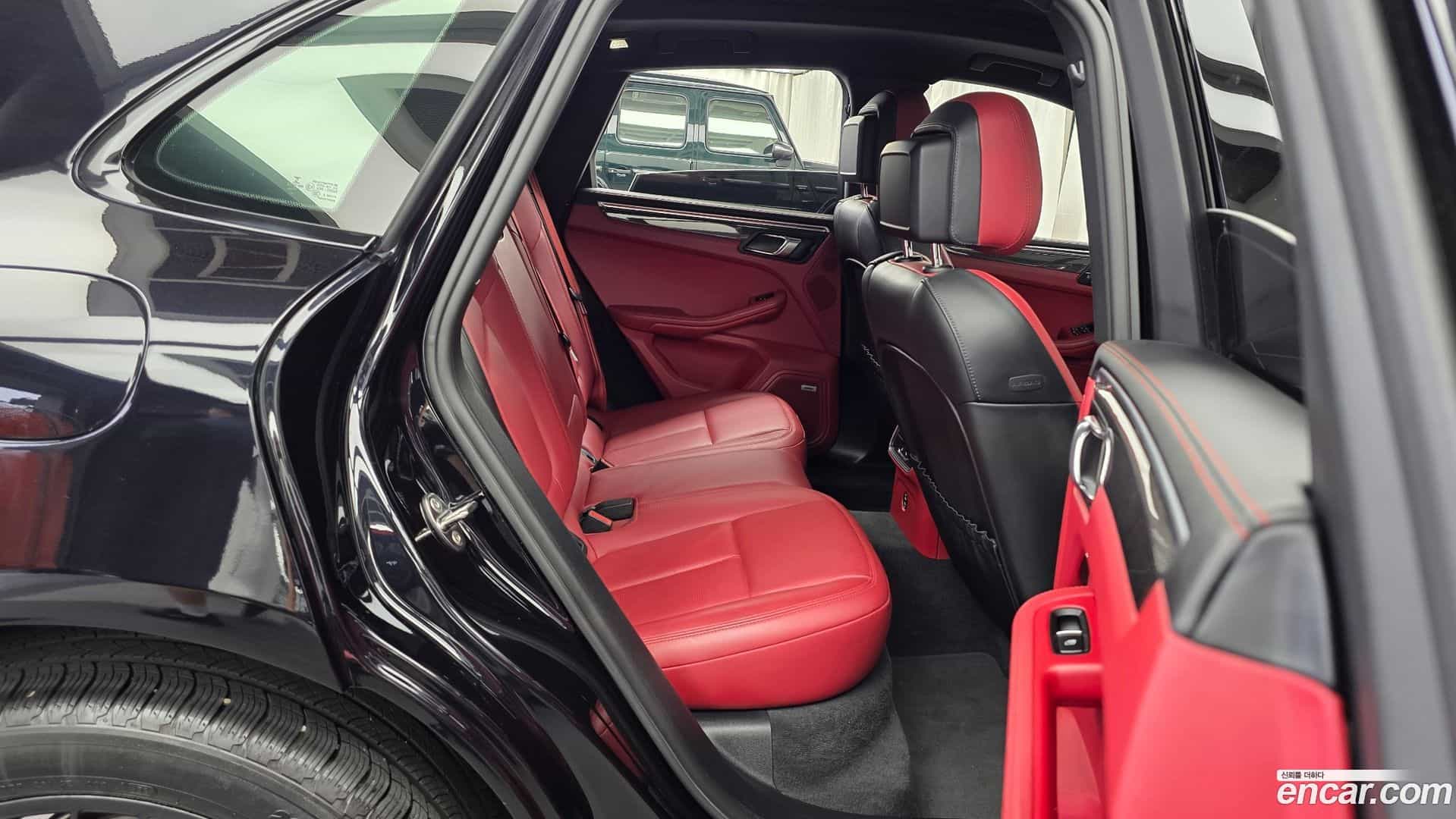 Macan Porsche 2020.8-OPTION-016