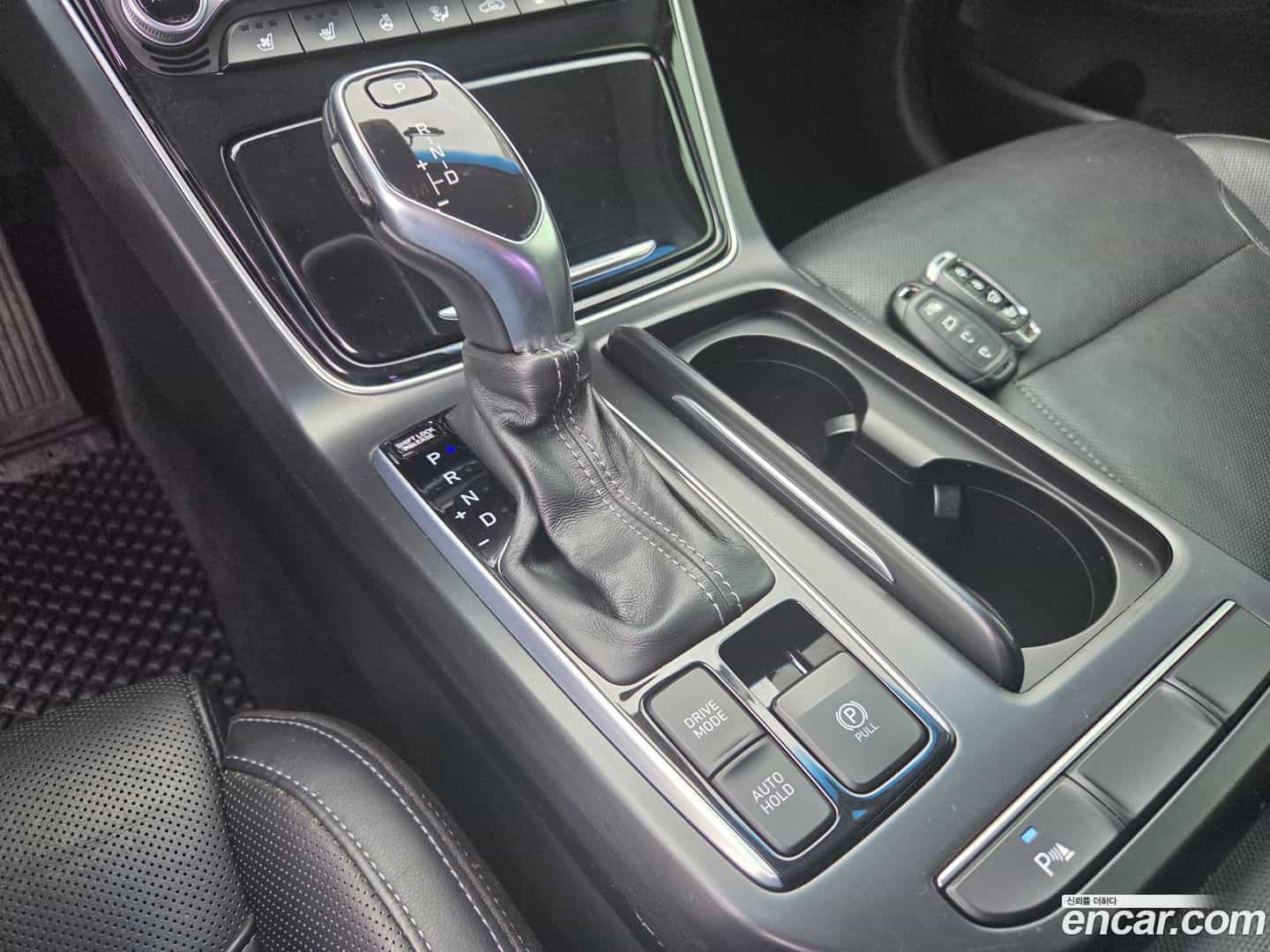 Grandeur Hyundai 2016.11-INNER-009