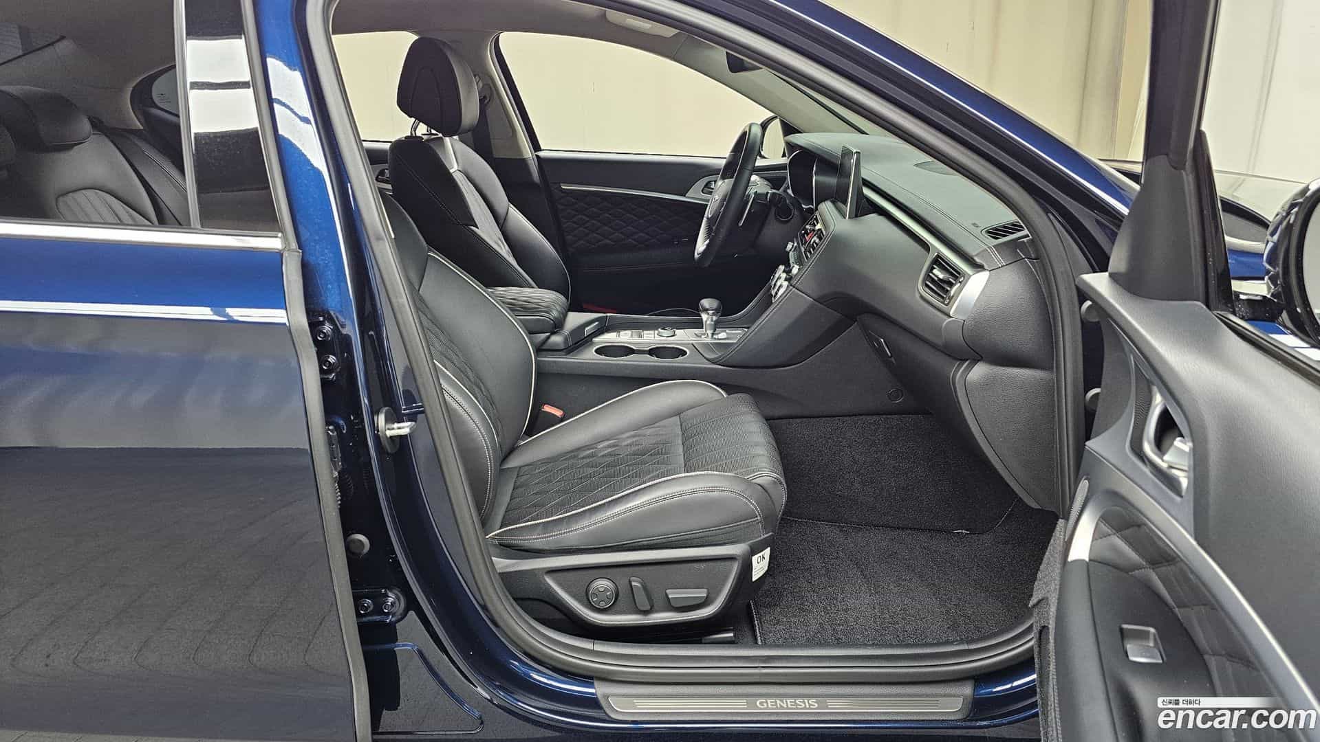 G70 Genesis 2020.6-INNER-036