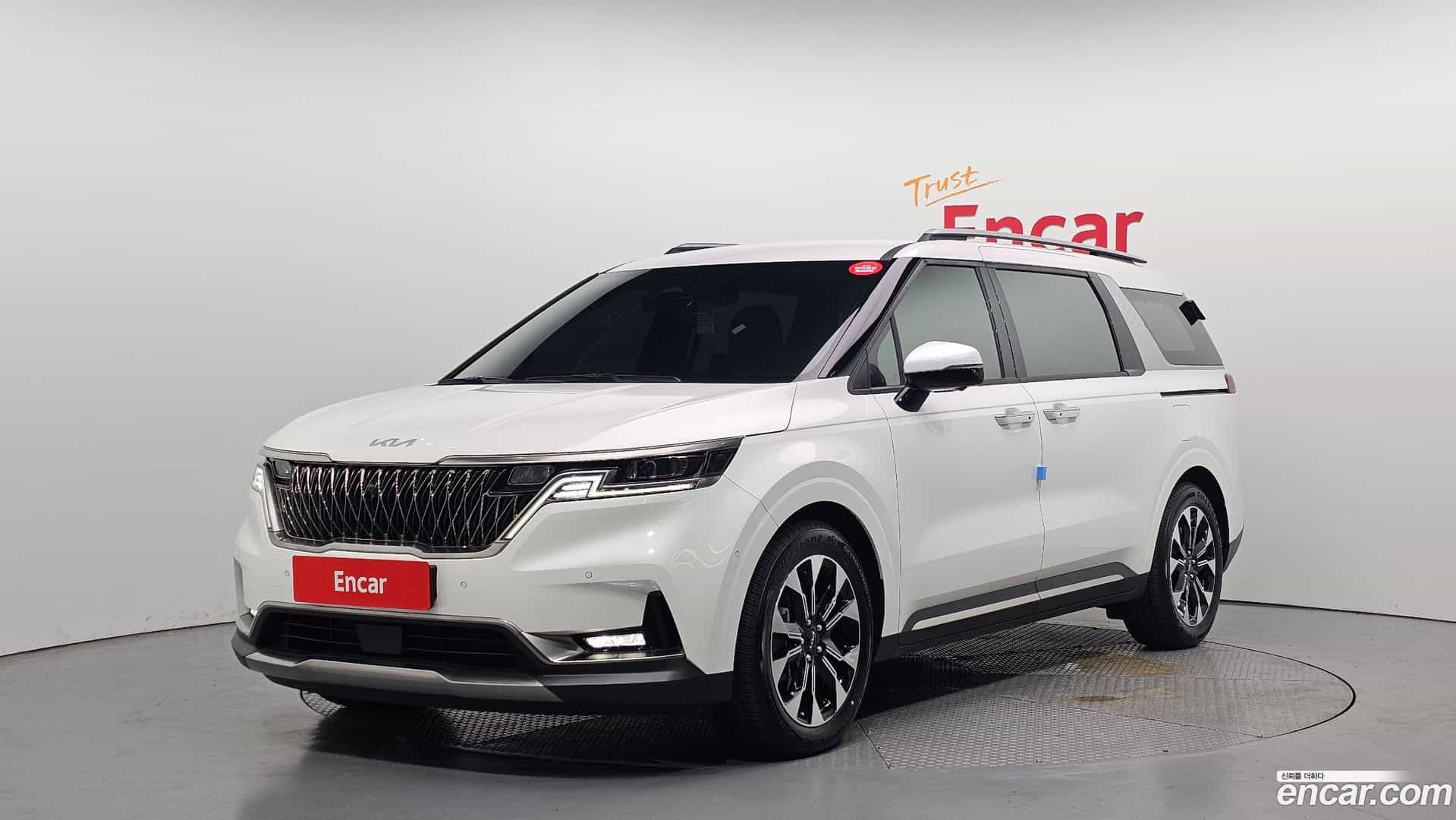 Canival Kia 2023.4-OUTER-001