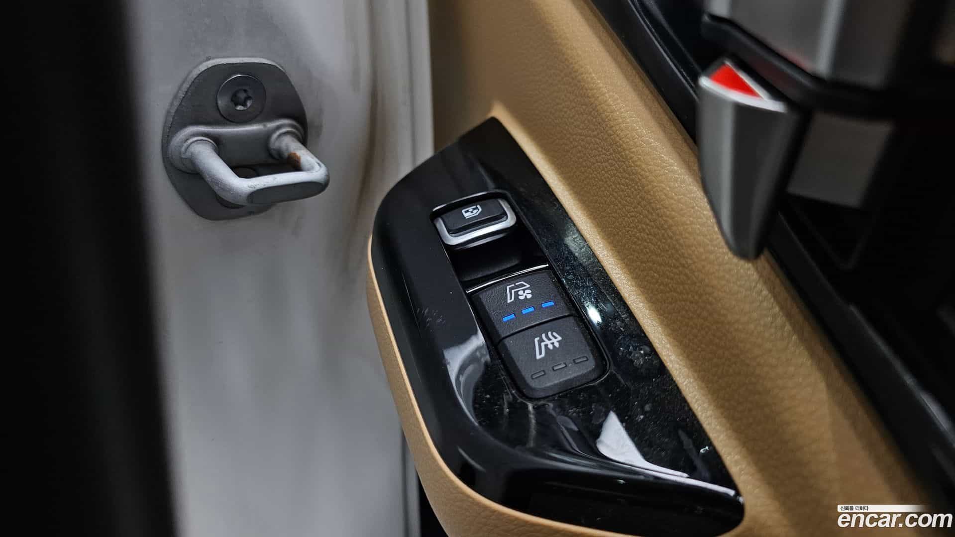 Canival Kia 2023.4-OPTION-023