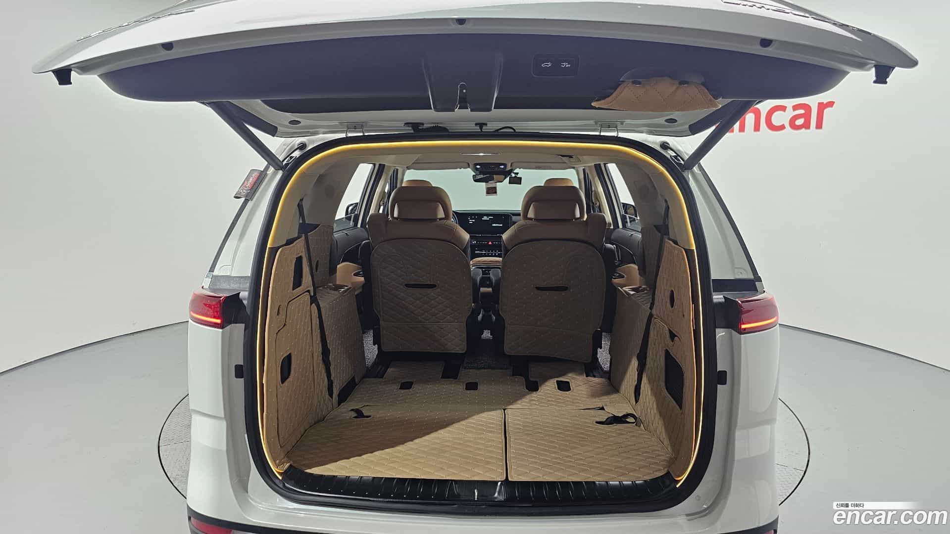 Canival Kia 2023.4-OPTION-024