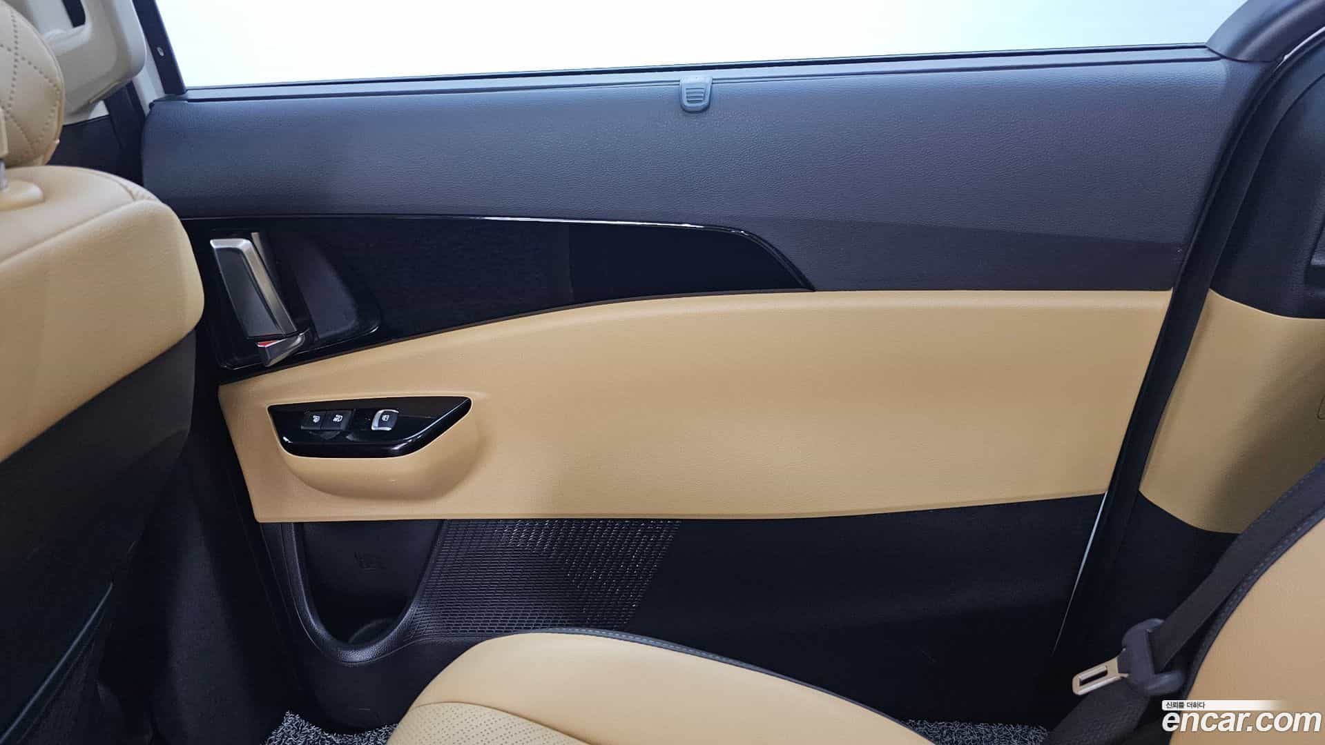 Canival Kia 2023.4-INNER-035