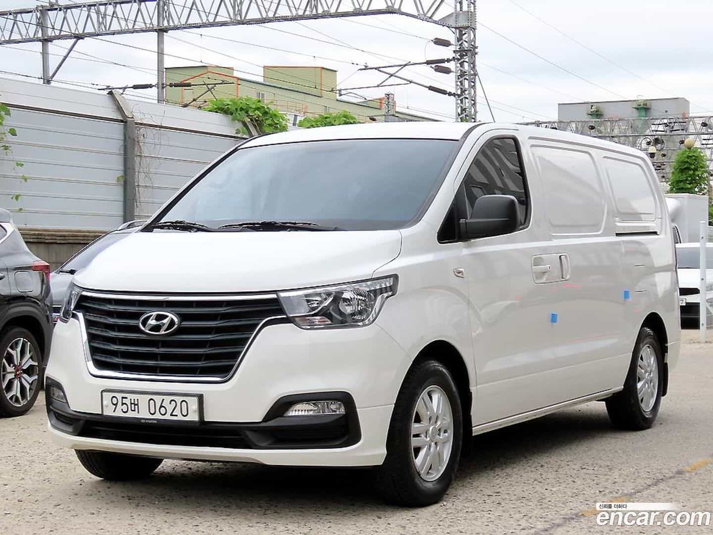 Starex Hyundai 2020.2-OUTER-002