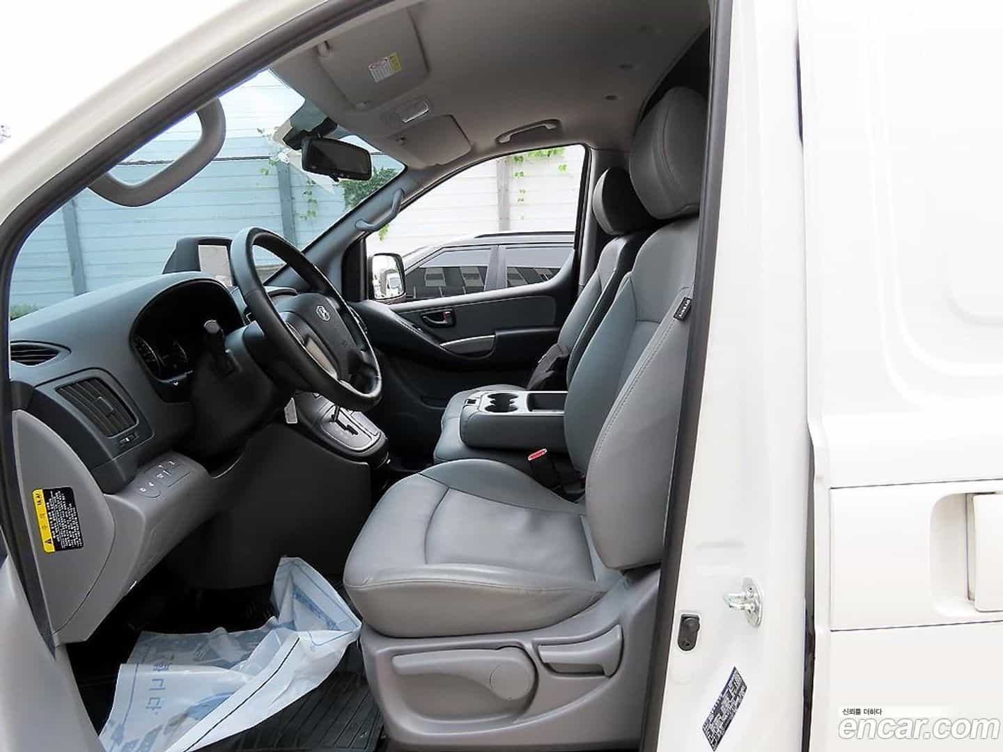 Starex Hyundai 2020.2-INNER-007