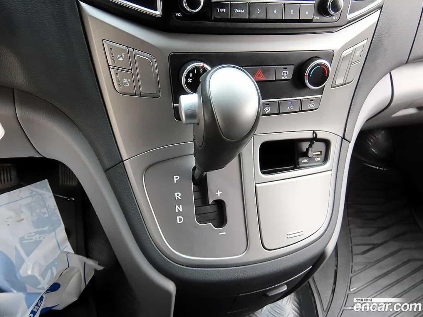 Starex Hyundai 2020.2-INNER-010
