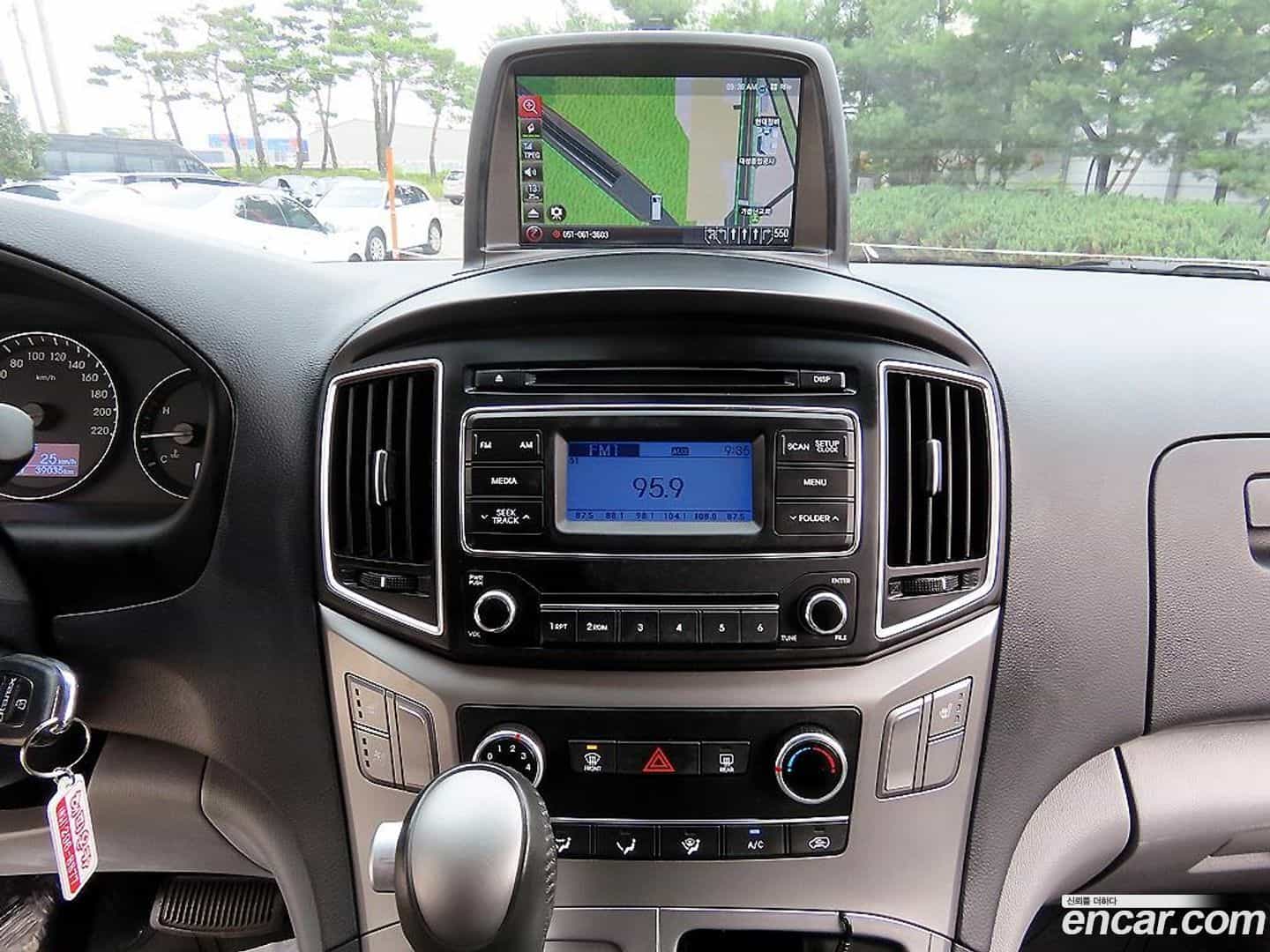 Starex Hyundai 2020.2-OPTION-015