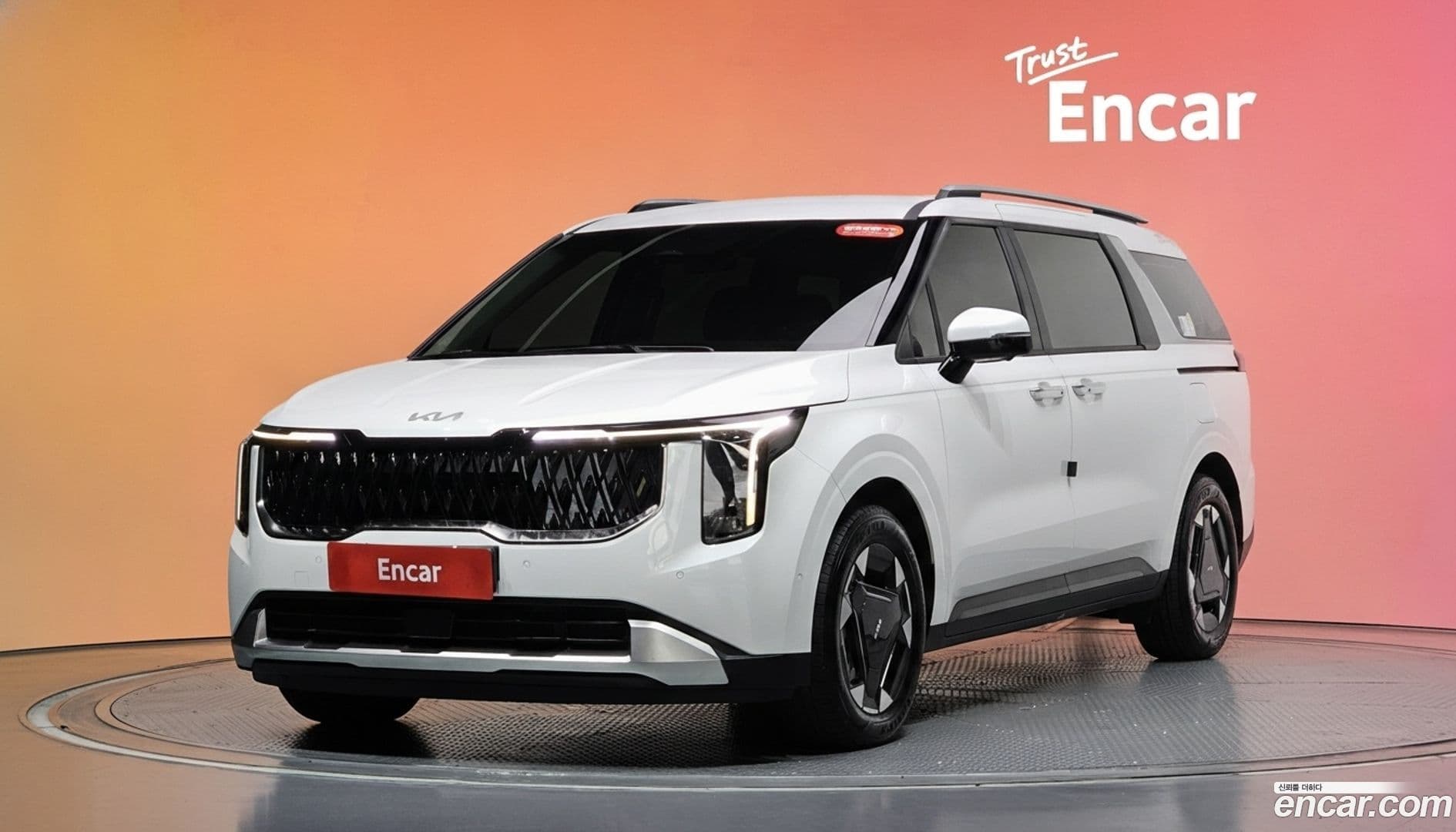 Main__Slider__Photo:Canival Kia 2025.3-0