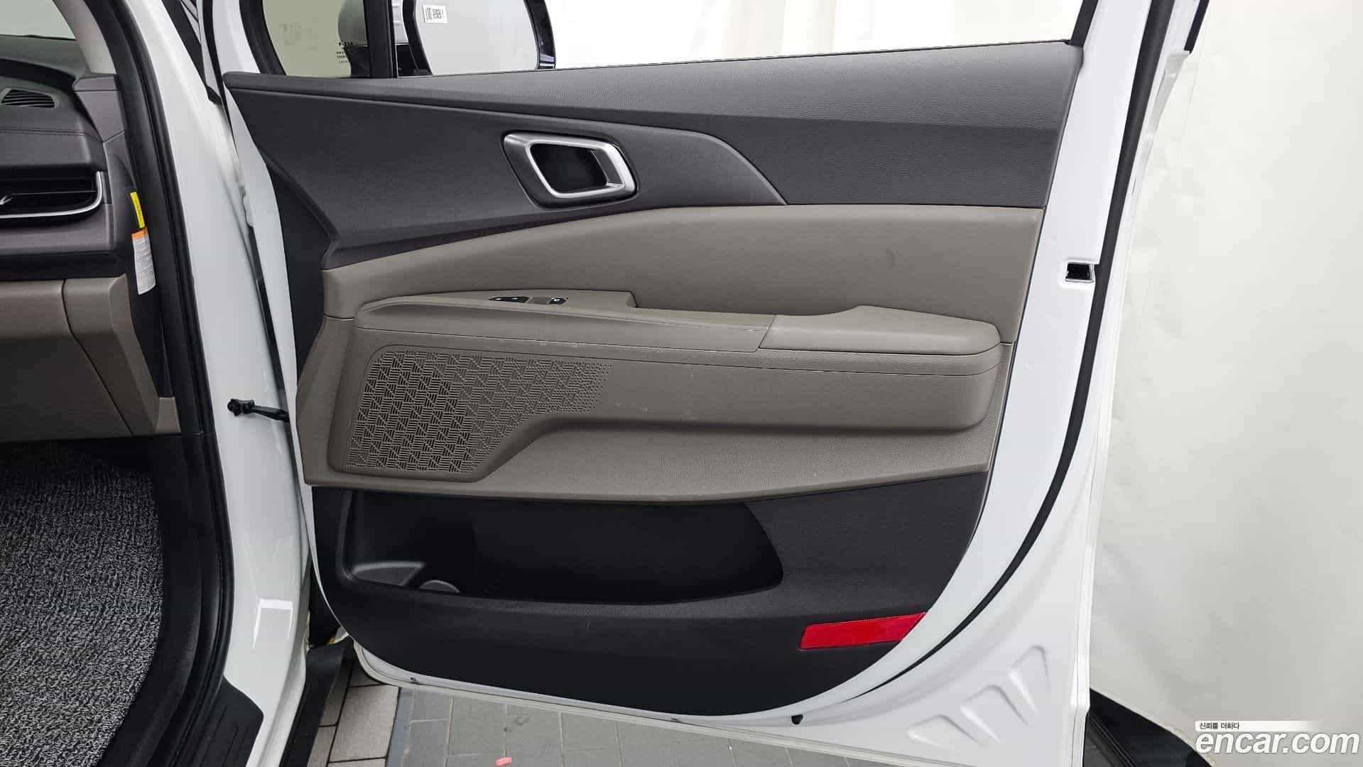 Canival Kia 2025.3-INNER-035