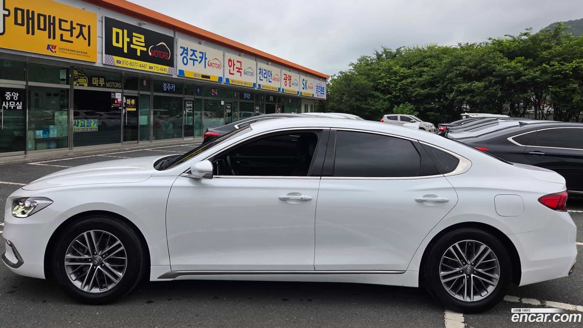 Grandeur Hyundai 2018.10-OPTION-018