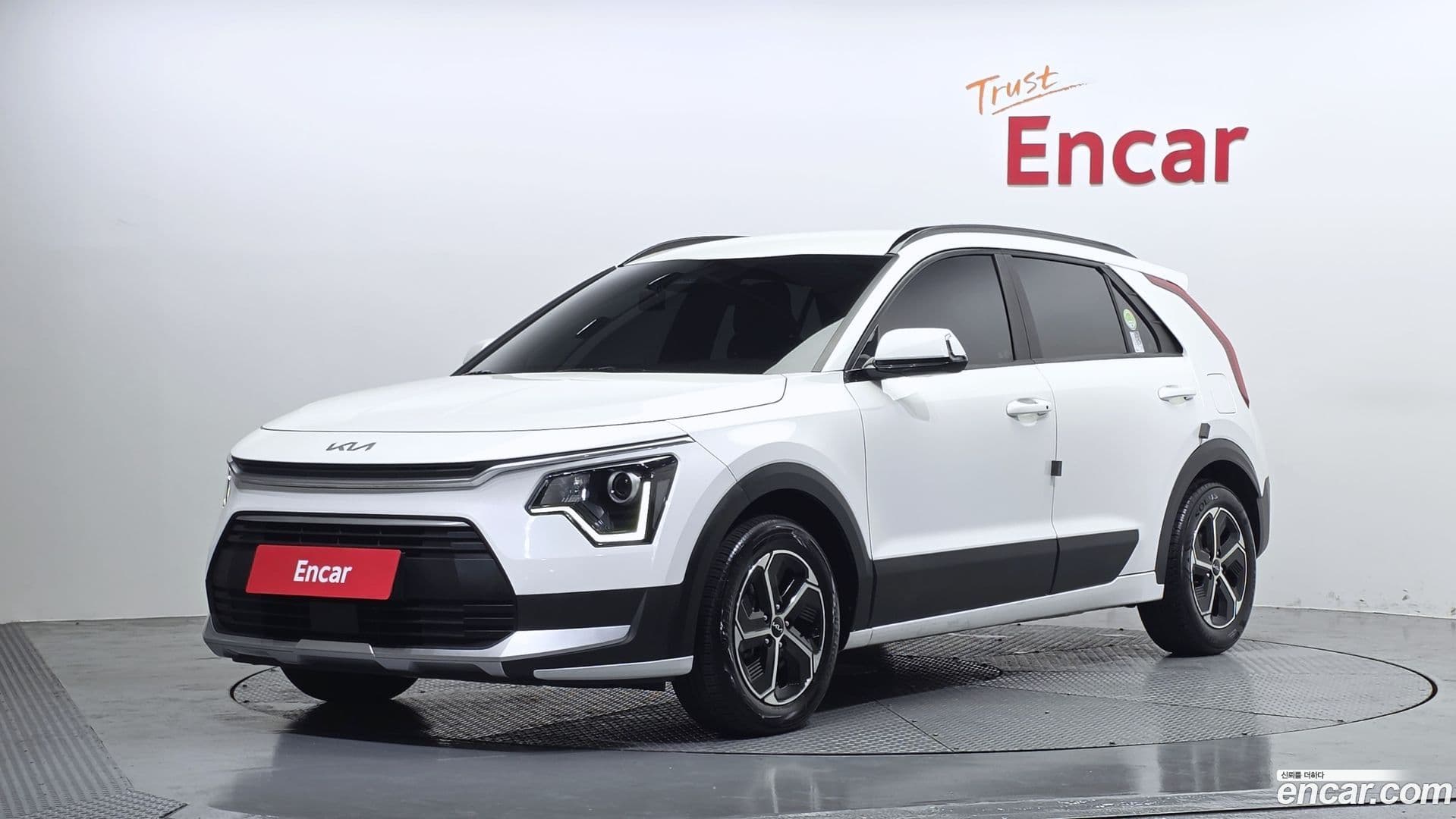 Main__Slider__Photo:Niro Kia 2022.5-0
