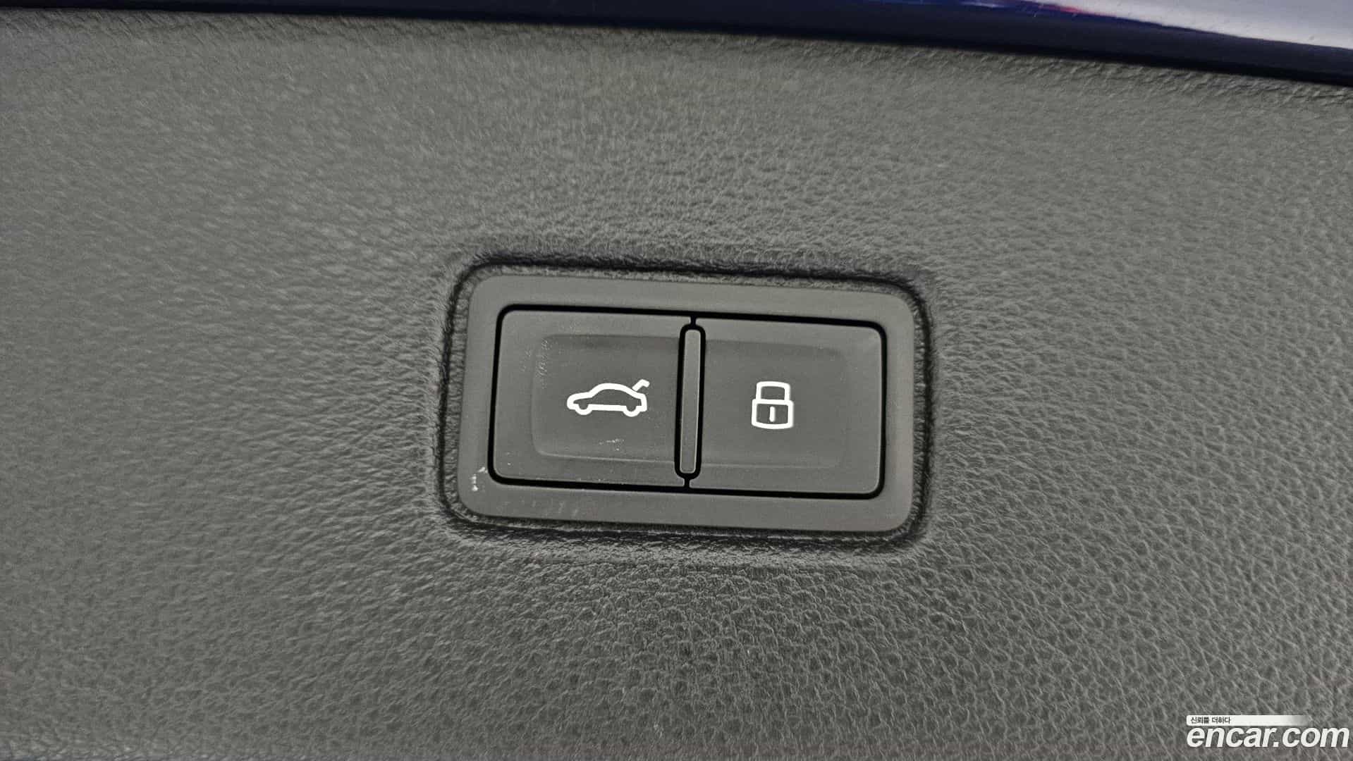 Q7 Audi 2021.11-OPTION-021