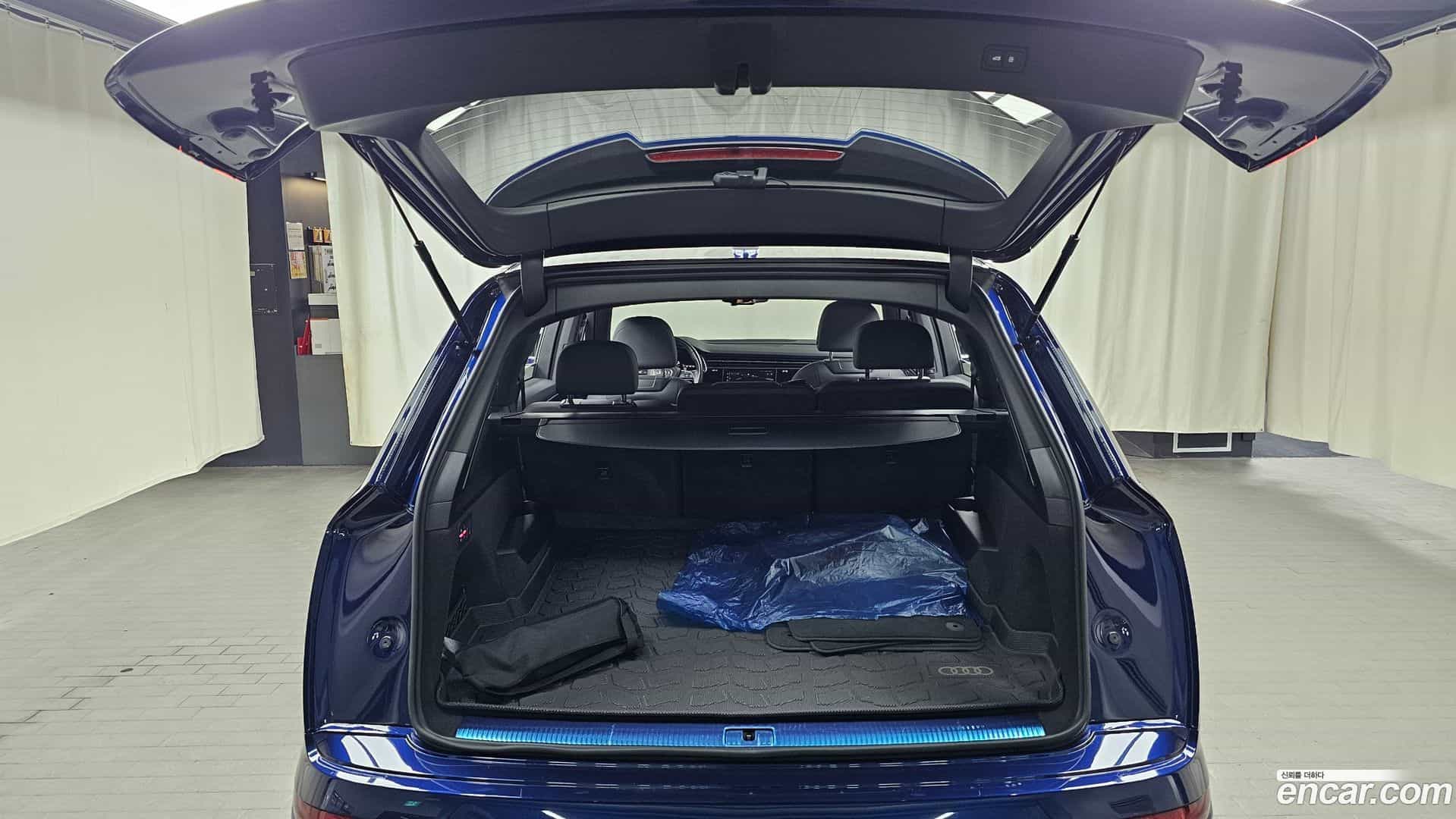 Q7 Audi 2021.11-OPTION-022