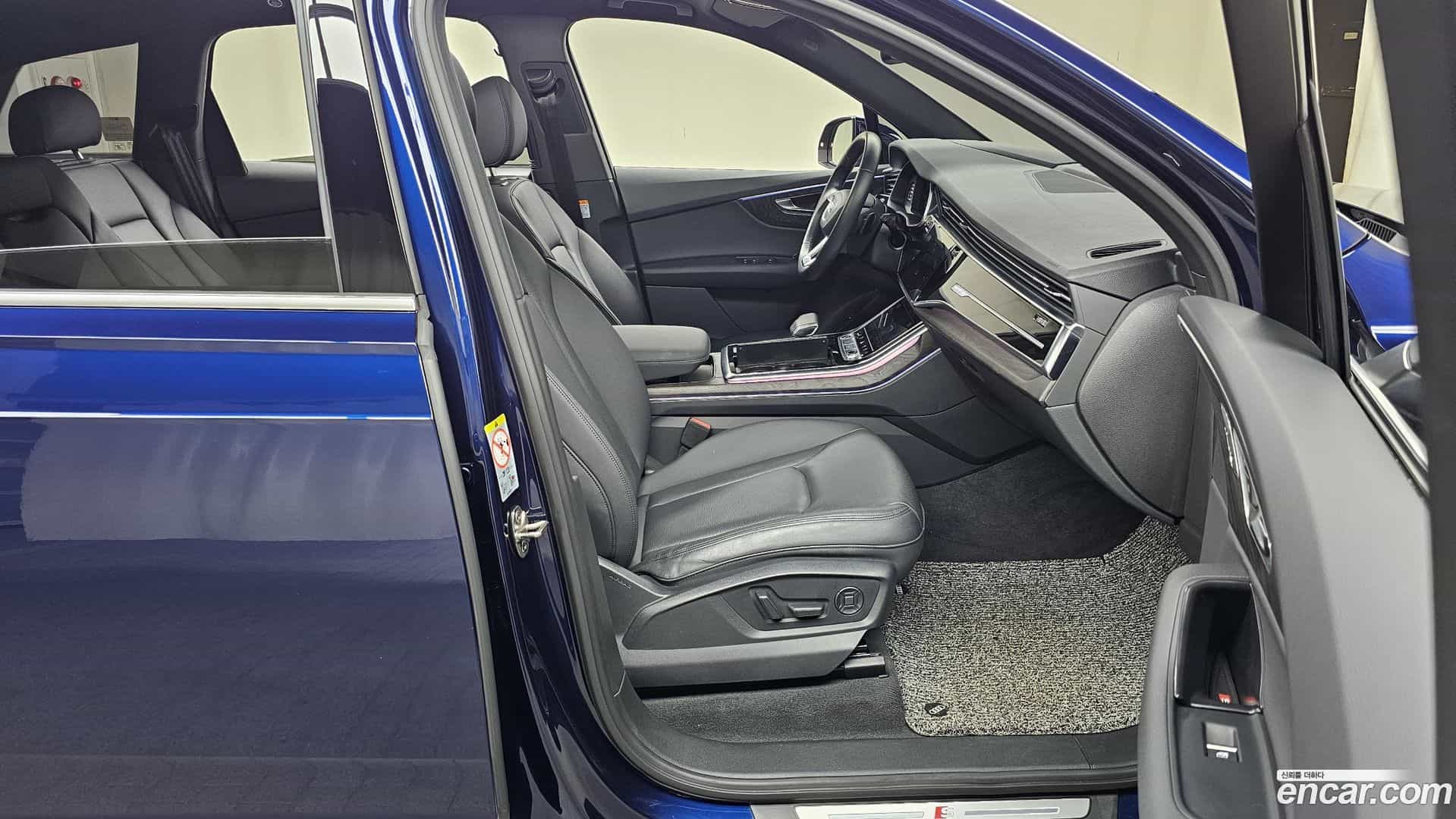 Q7 Audi 2021.11-INNER-036