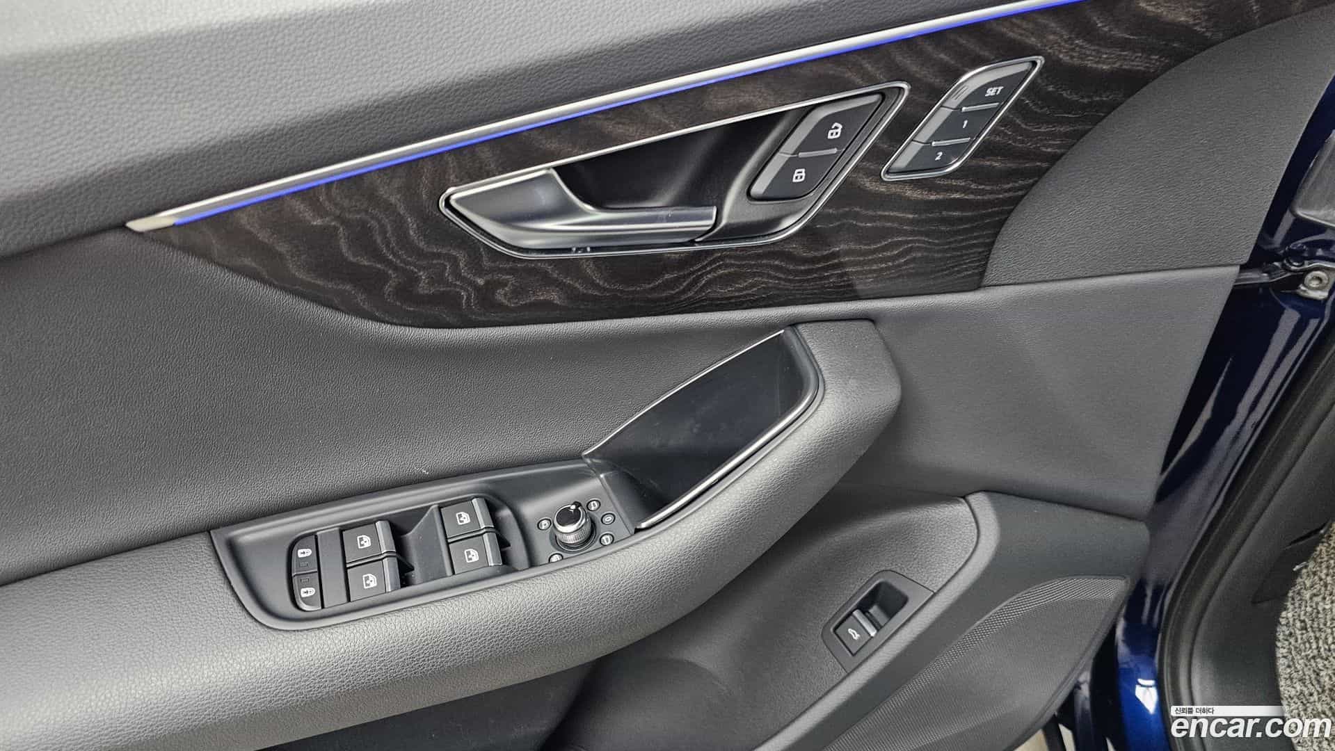 Q7 Audi 2021.11-OPTION-043