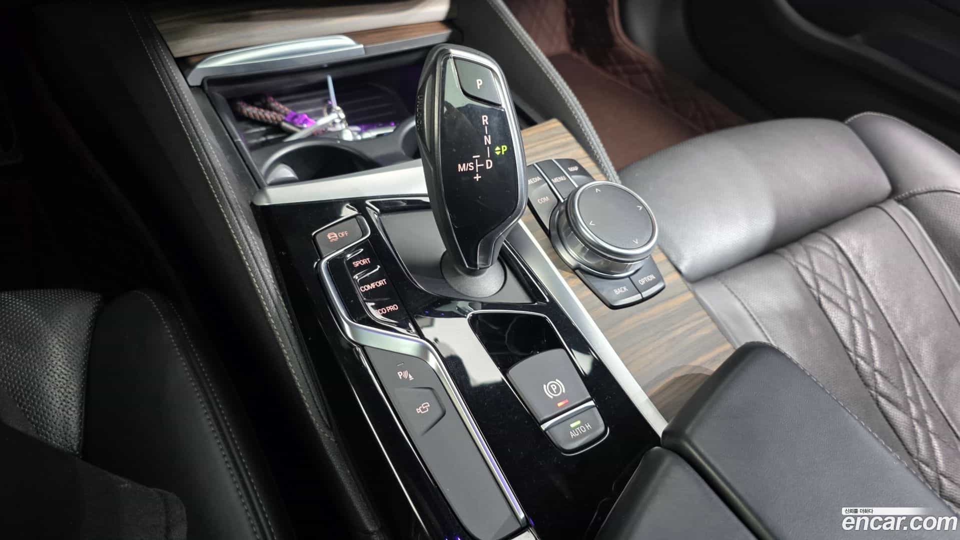 5-Series BMW 2017.9-INNER-009