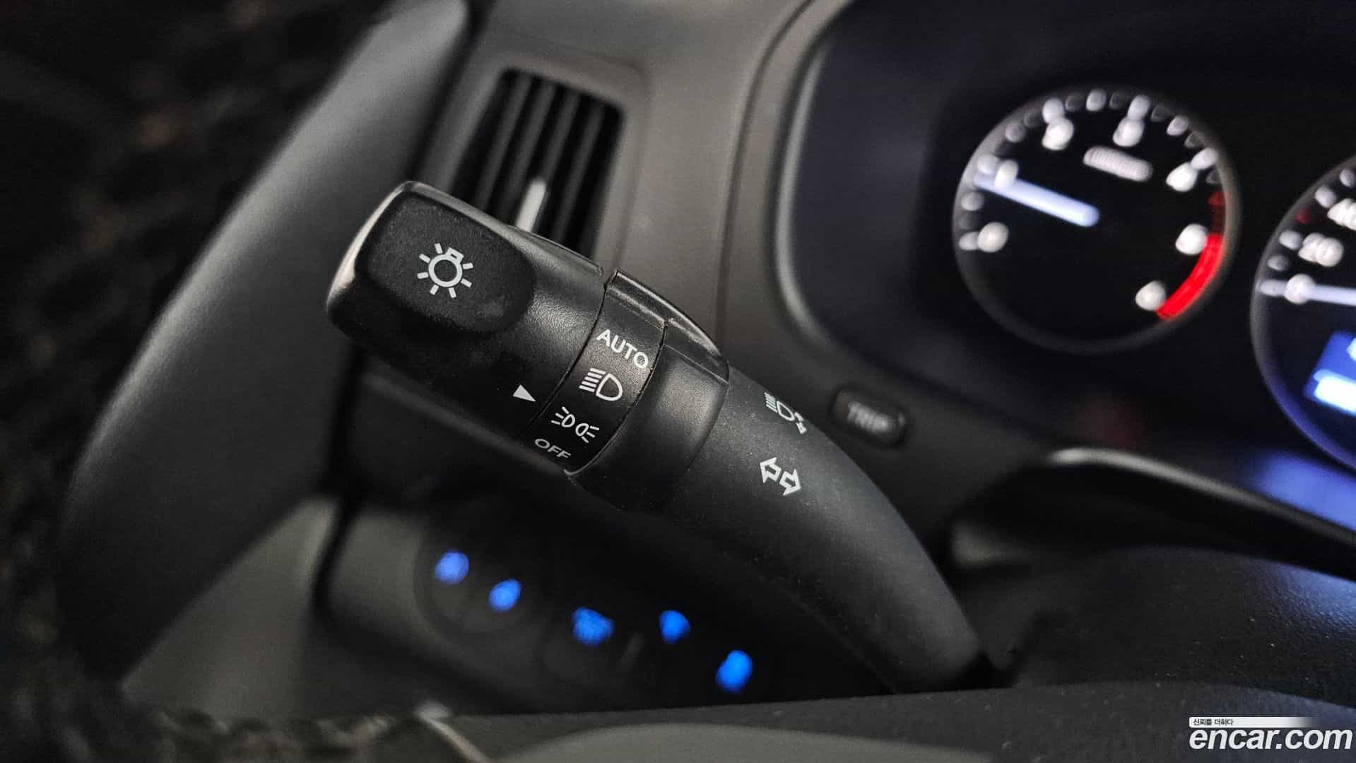 Starex Hyundai 2021.2-OPTION-023