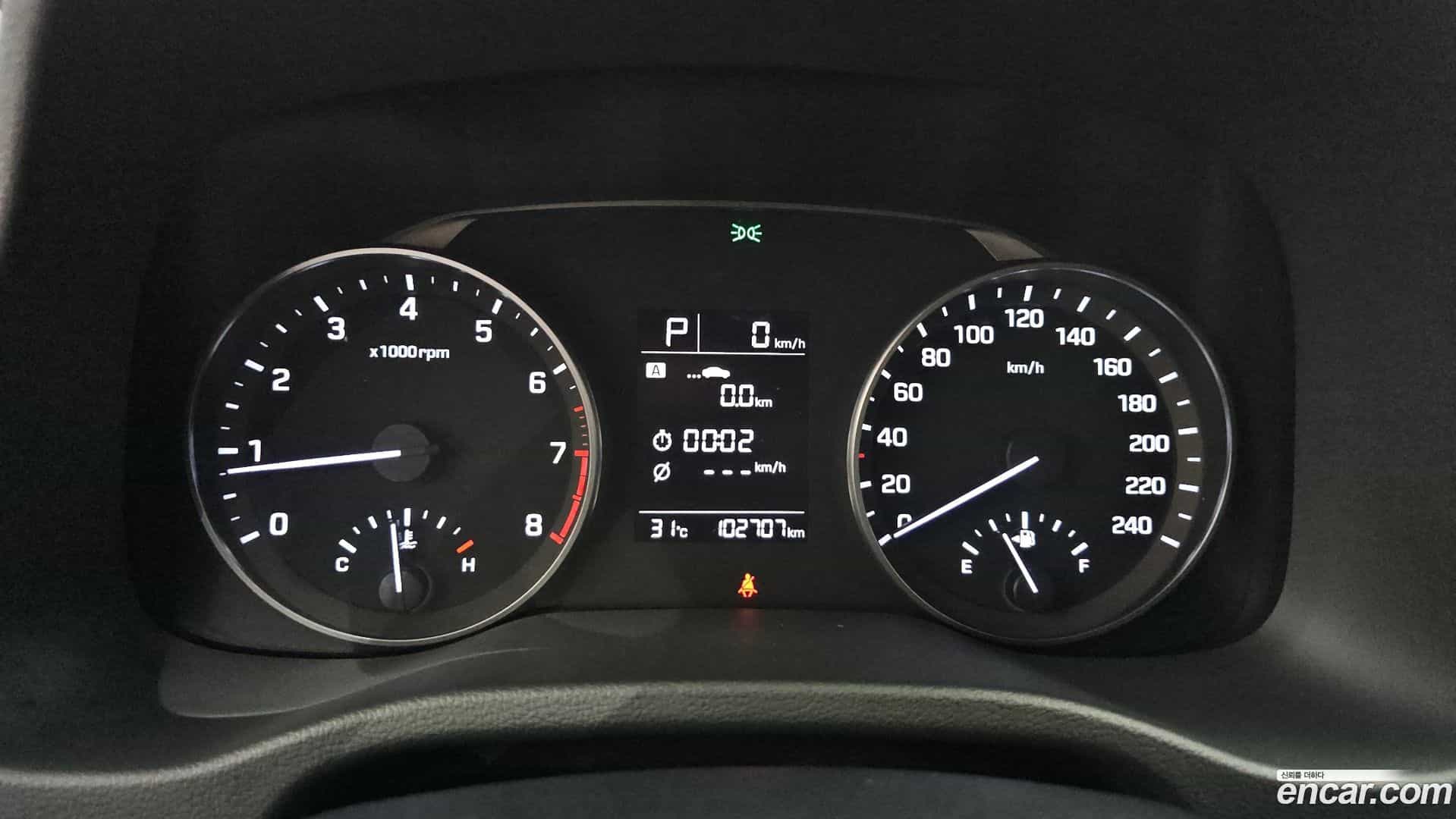 AVANTE Hyundai 2018.0-INNER-008