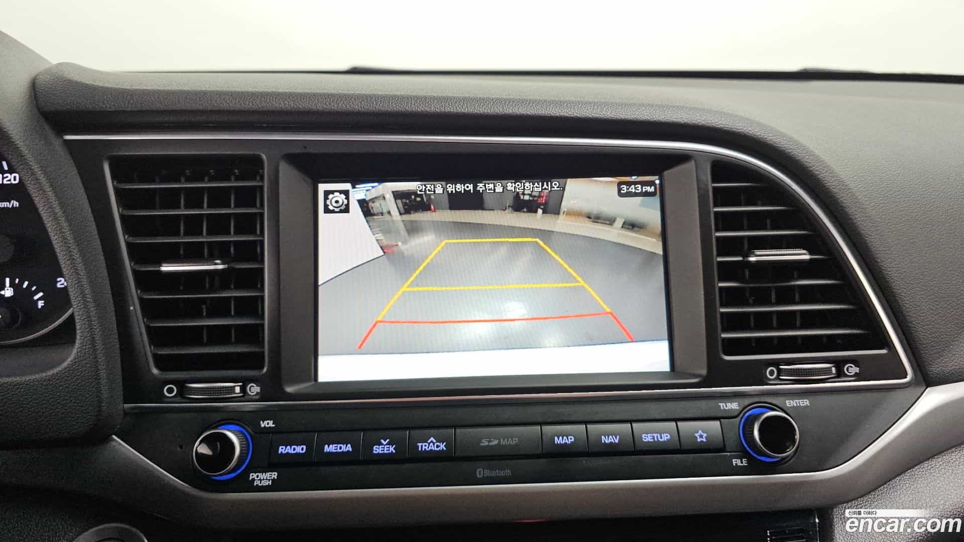 AVANTE Hyundai 2018.0-OPTION-017