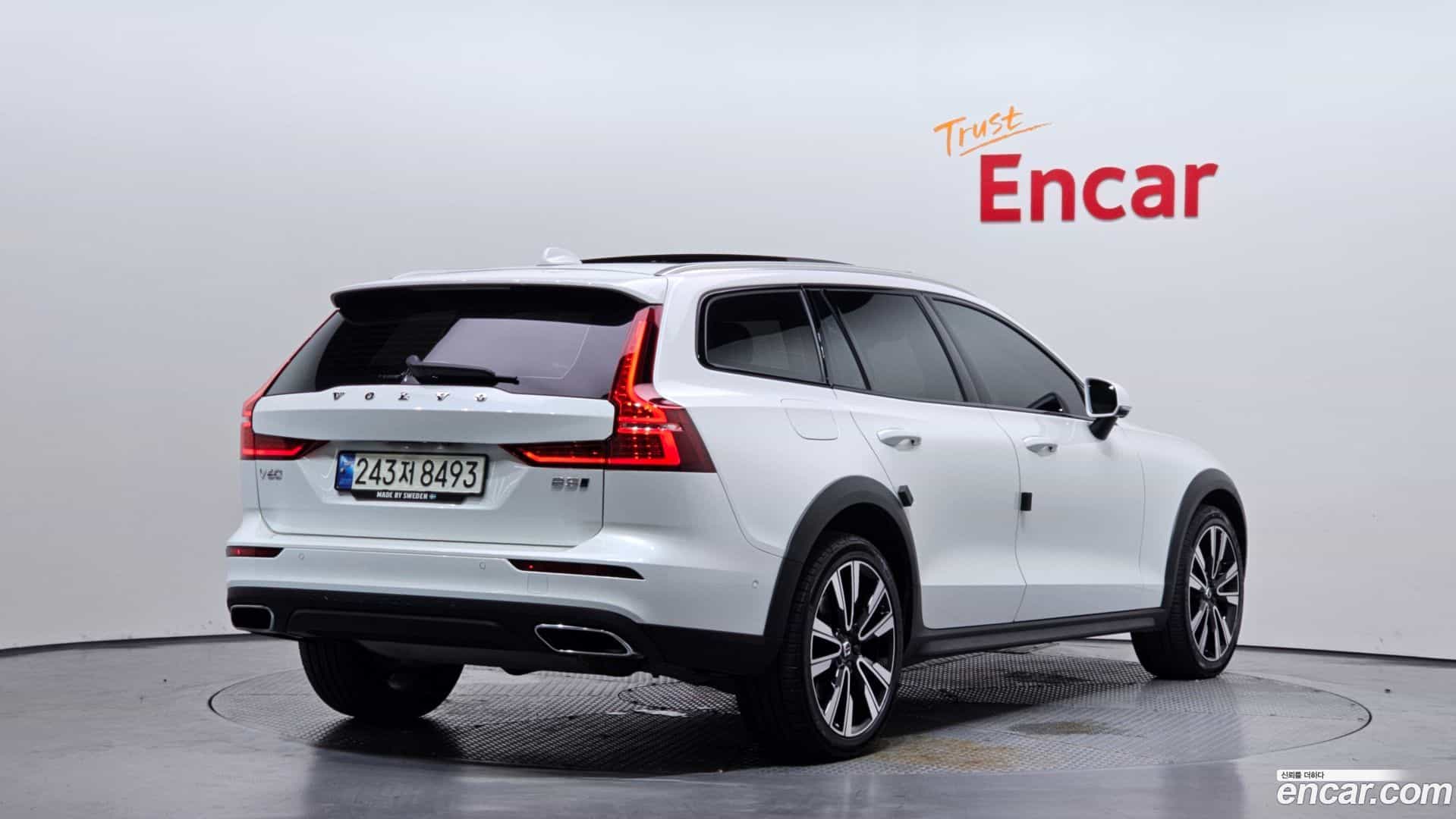 V60 Volvo 2021.10-OUTER-002