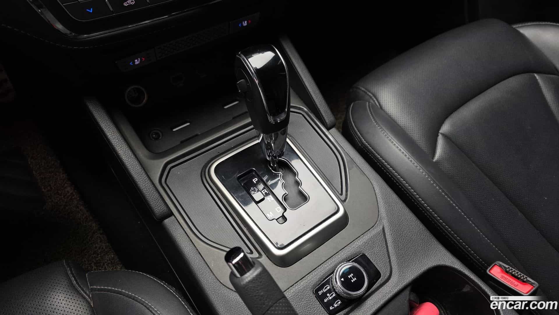 Rexton KG Mobility 2018.10-INNER-009
