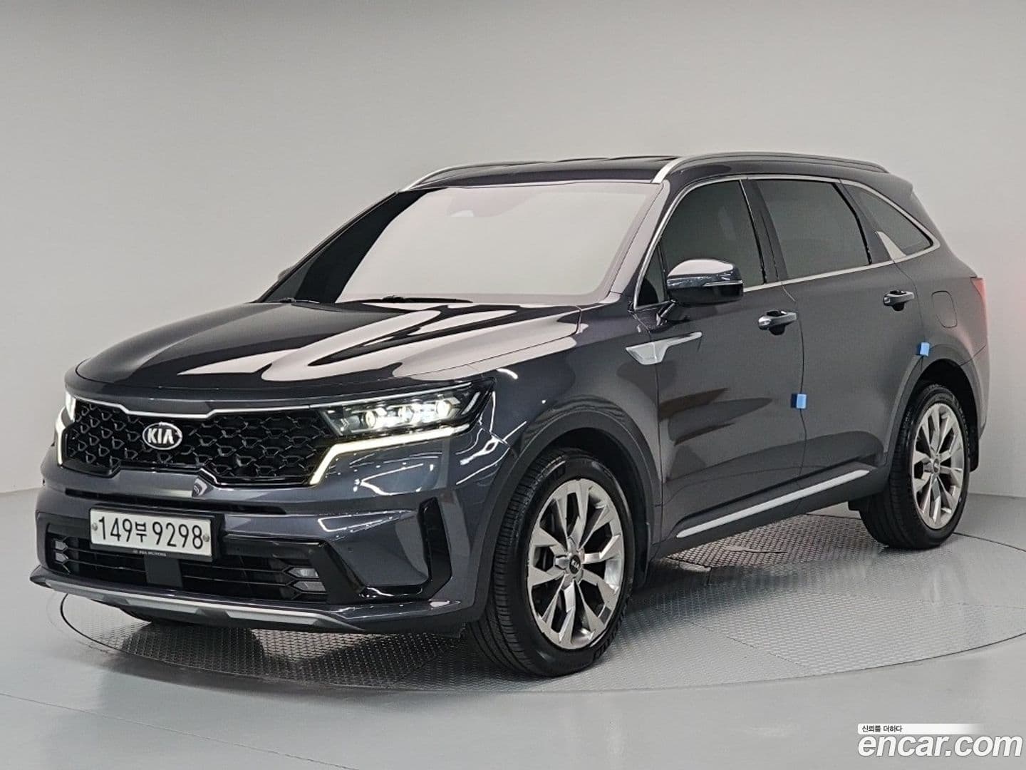 Main__Slider__Photo:Sorento Kia 2020.5-0