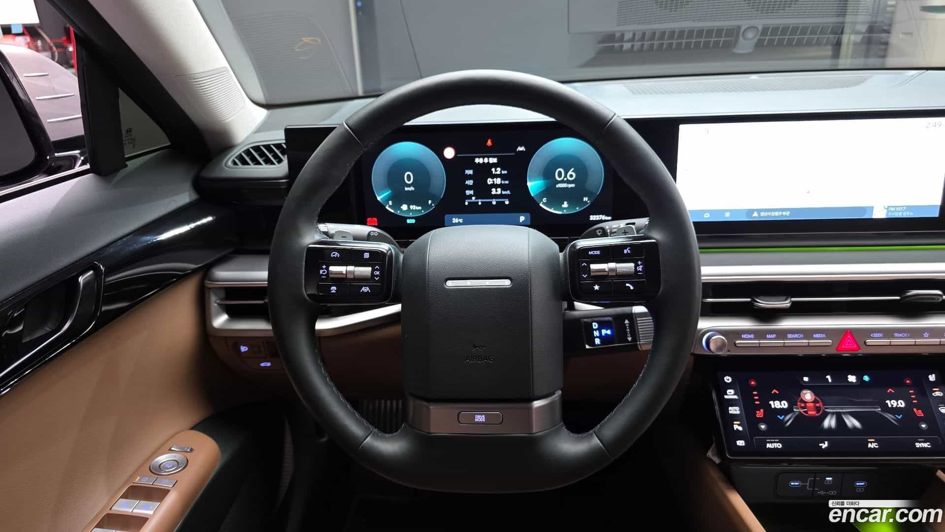 Grandeur Hyundai 2024.8-OPTION-017
