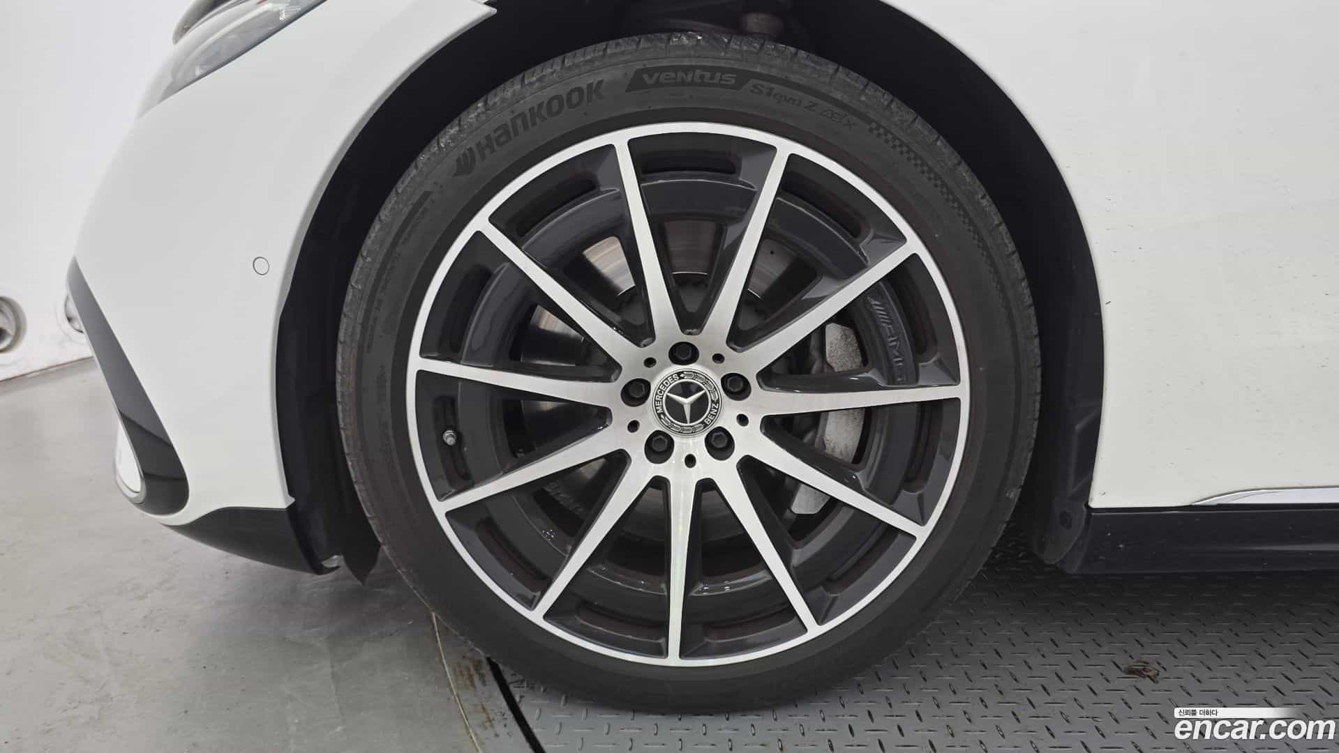 EQS Mercedes-Benz 2023.7-OUTER-005