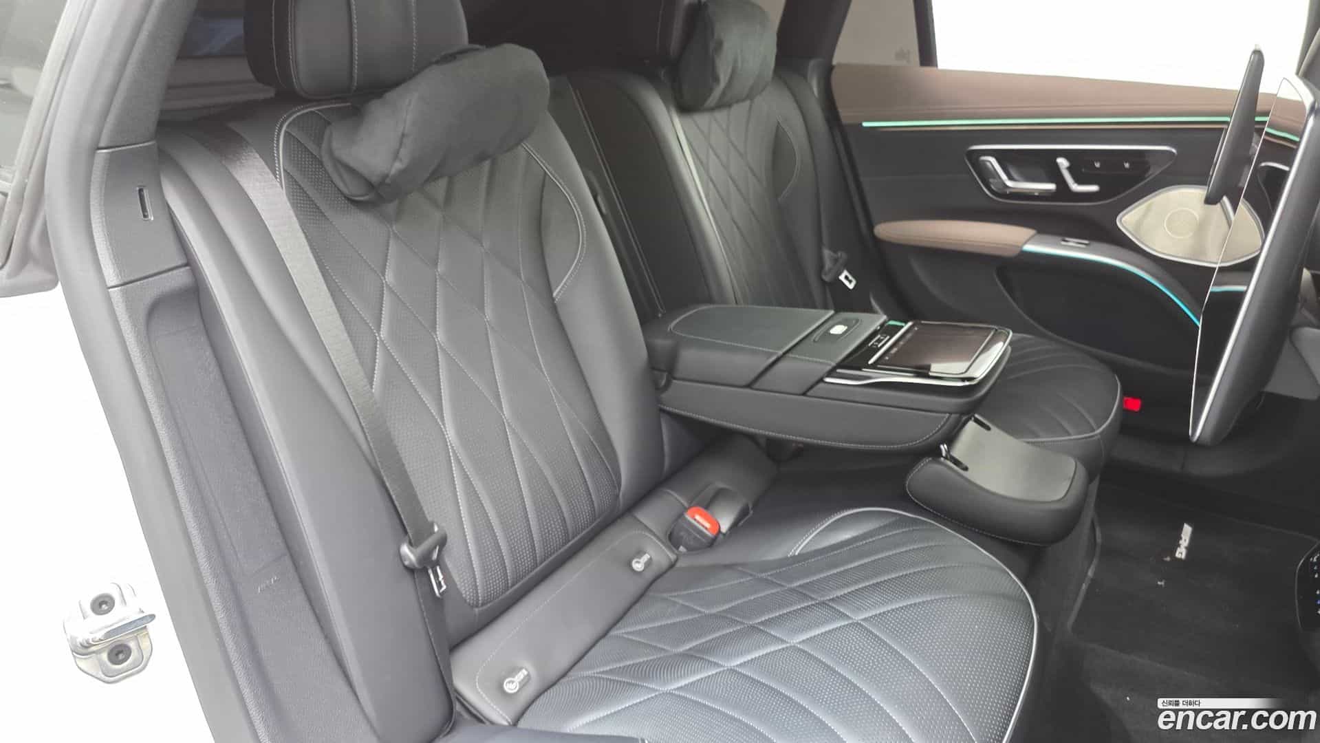 EQS Mercedes-Benz 2023.7-OPTION-016