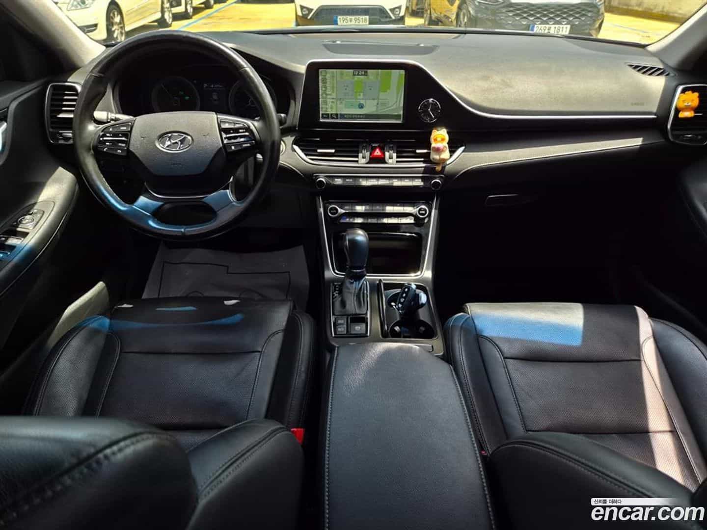 Grandeur Hyundai 2019.1-INNER-007