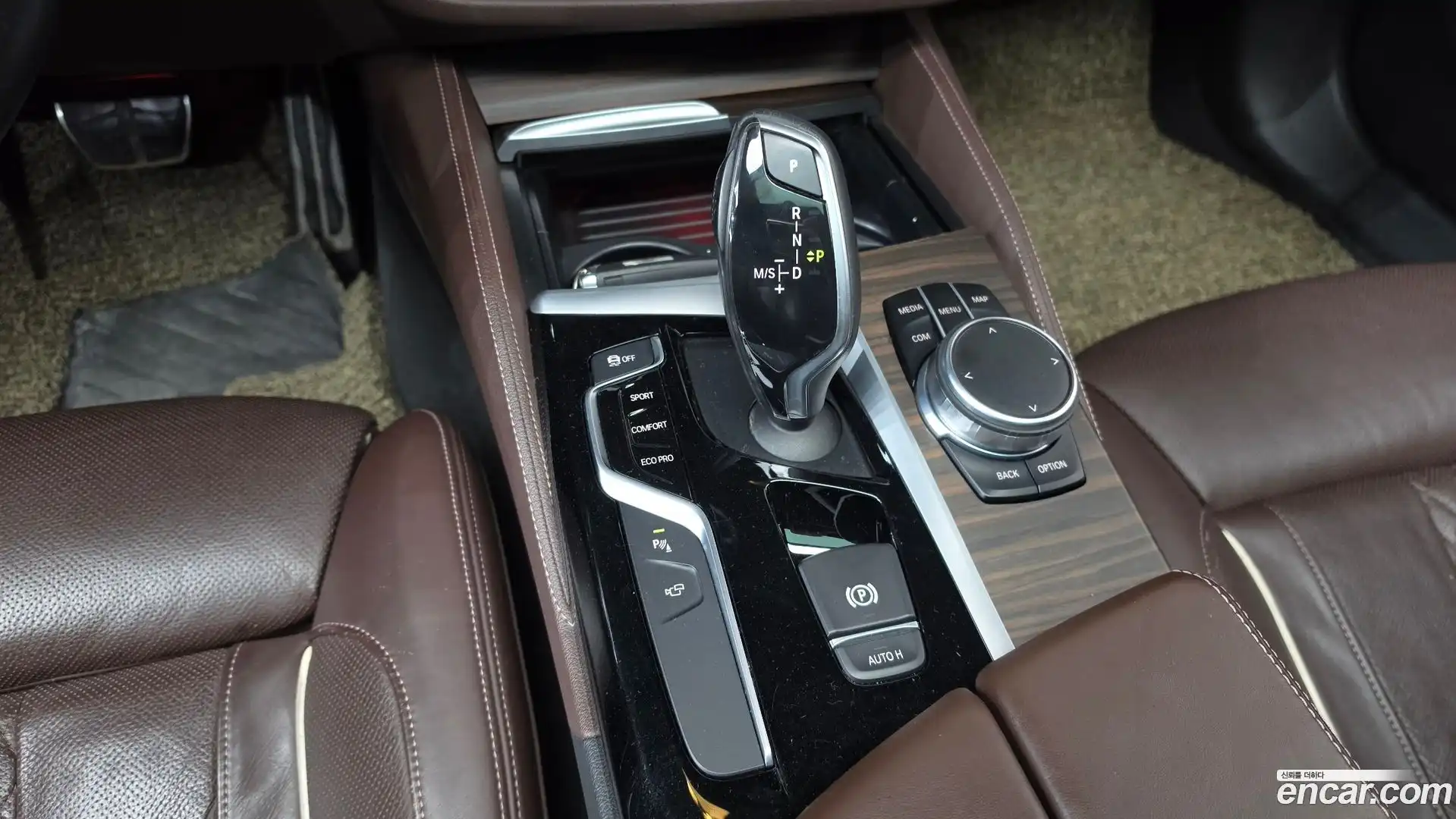 5-Series BMW 2017.2-INNER-009