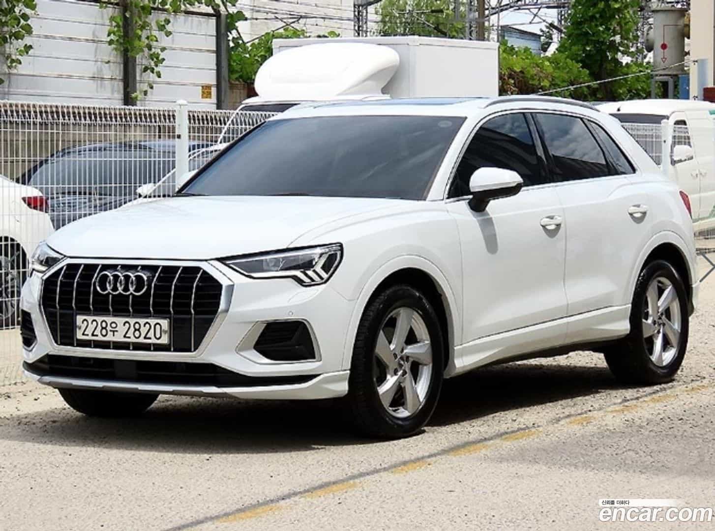 Q3 Audi 2020.5-OUTER-002