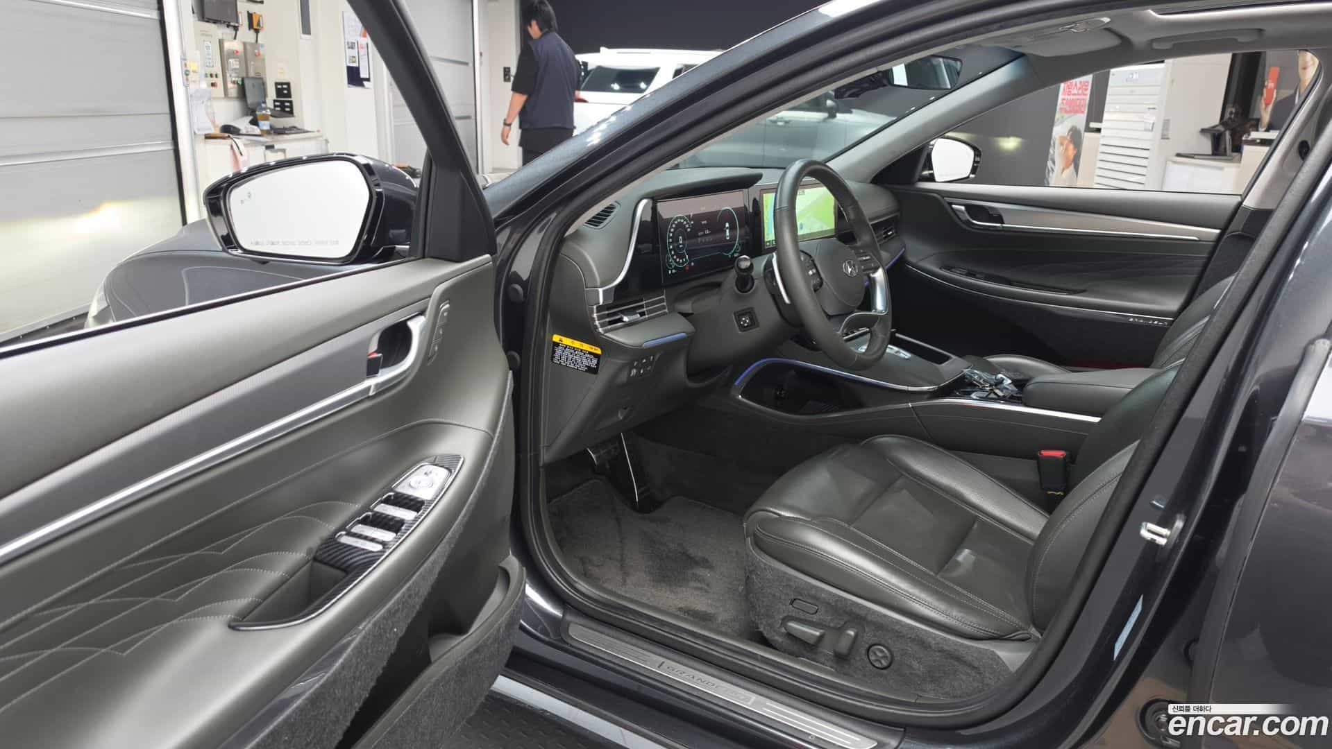Grandeur Hyundai 2020.3-INNER-010