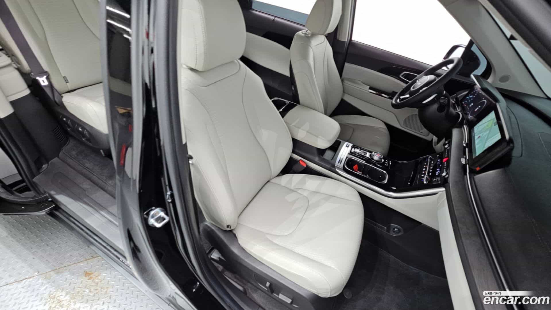 Canival Kia 2022.8-OPTION-022