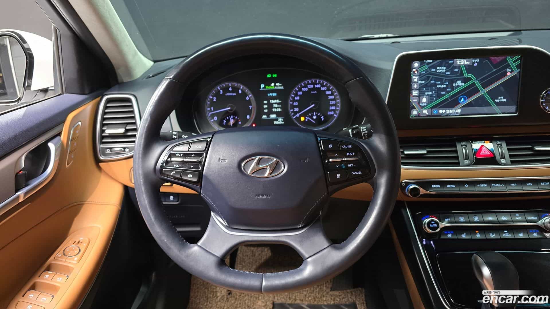 Grandeur Hyundai 2018.7-OPTION-017