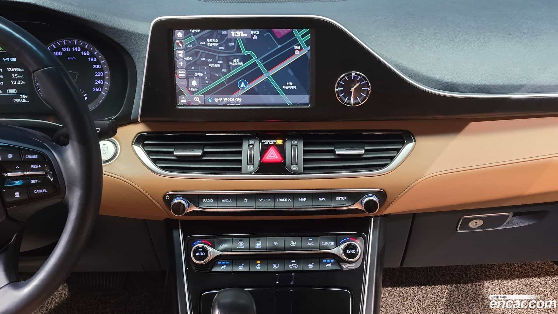 Grandeur Hyundai 2018.7-OPTION-020