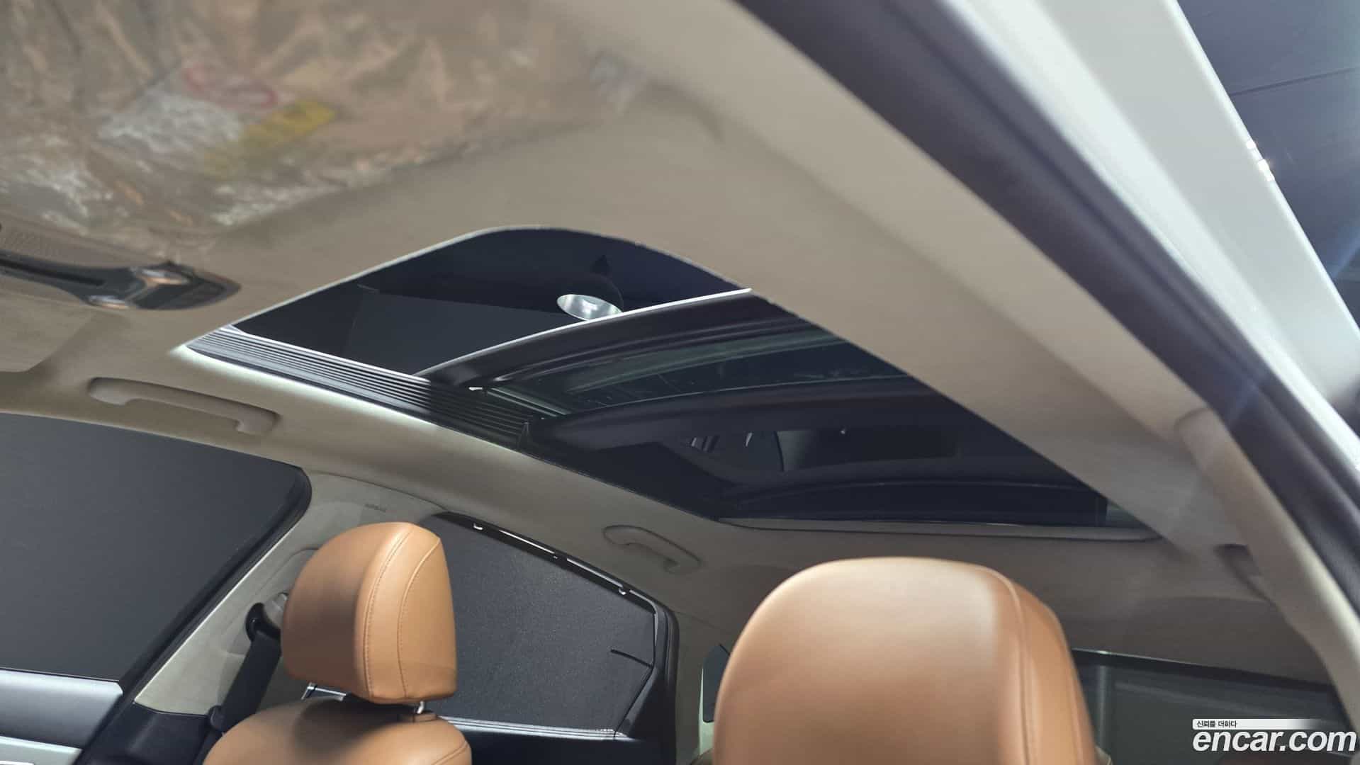 Grandeur Hyundai 2018.7-OPTION-022