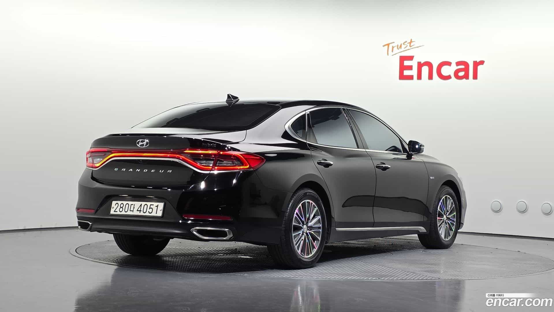 Grandeur Hyundai 2018.4-OUTER-002