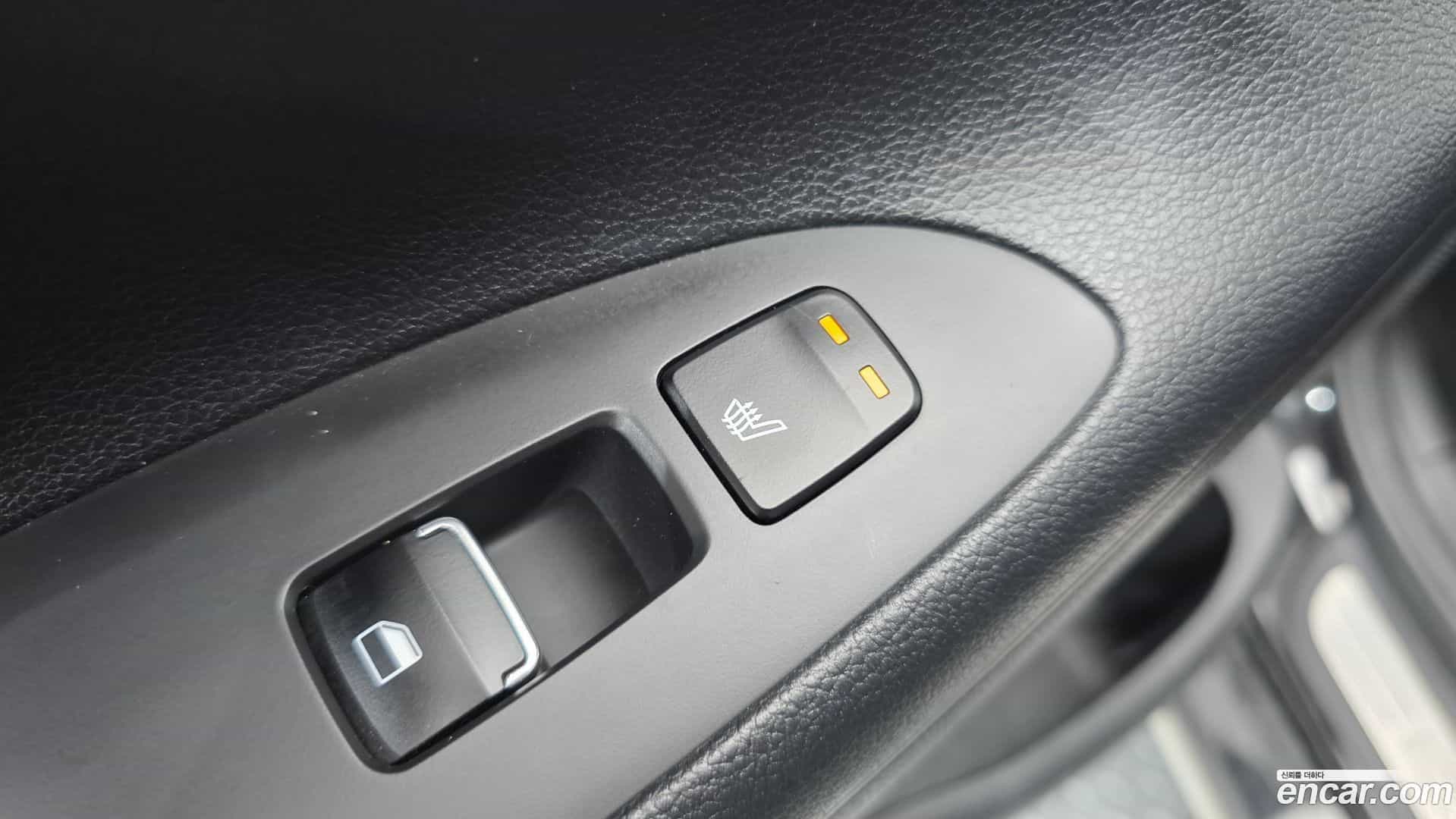Grandeur Hyundai 2018.4-OPTION-021
