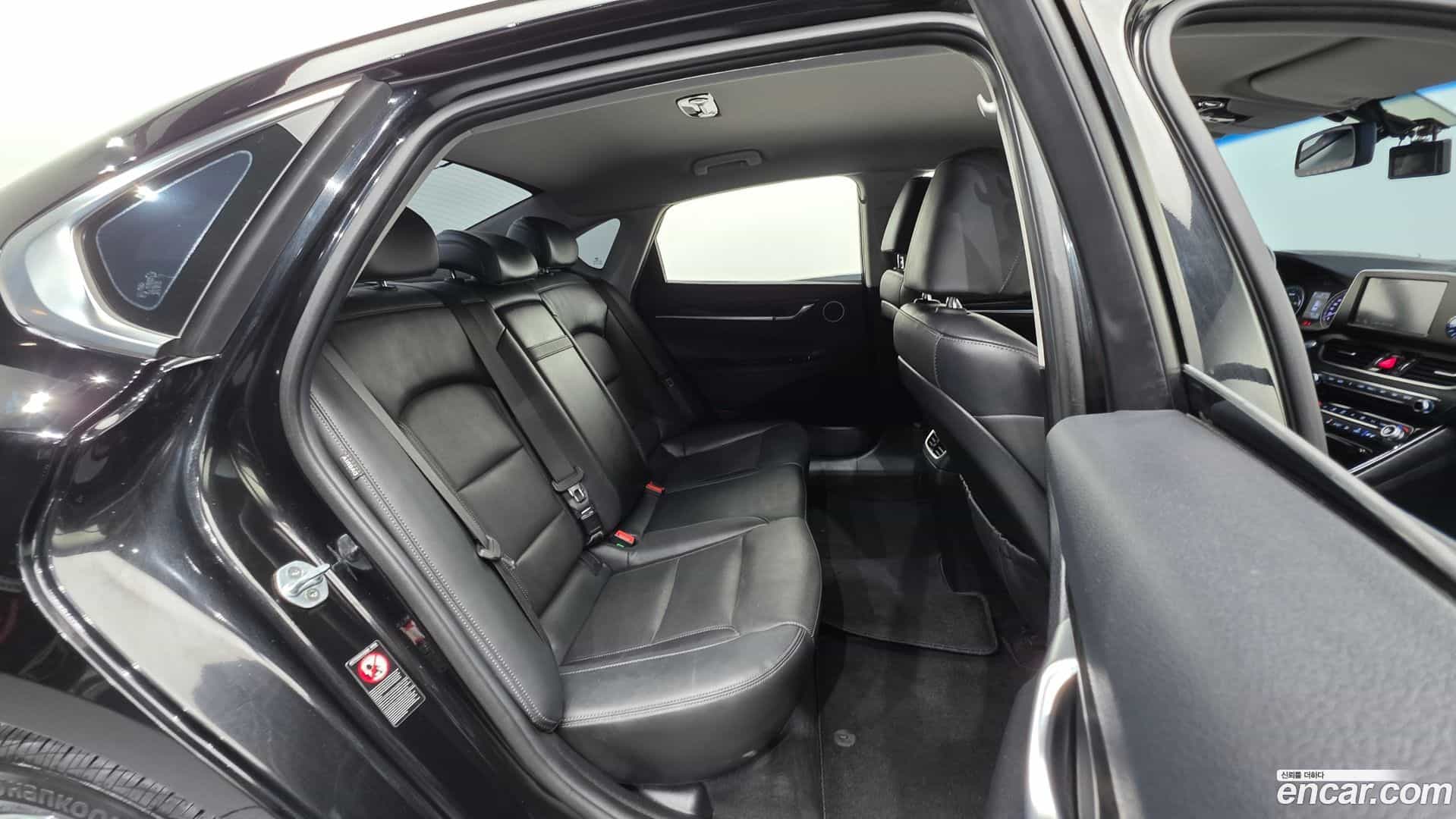 Grandeur Hyundai 2018.4-OPTION-022