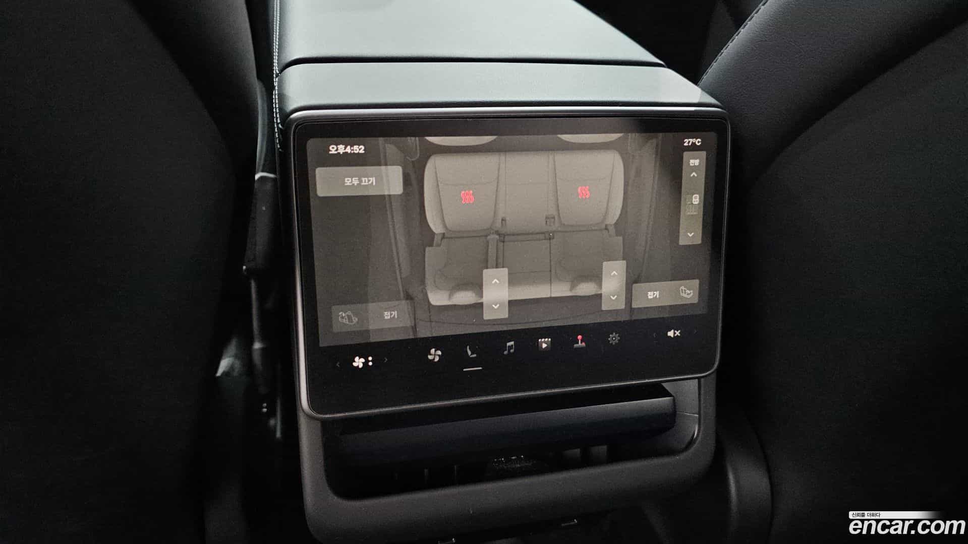 Model Y Tesla 2025.8-OPTION-040